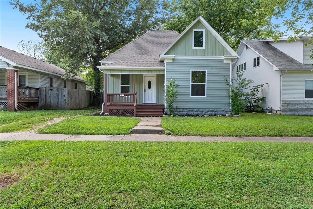 1156 West Lynn Street Property Photo 2
