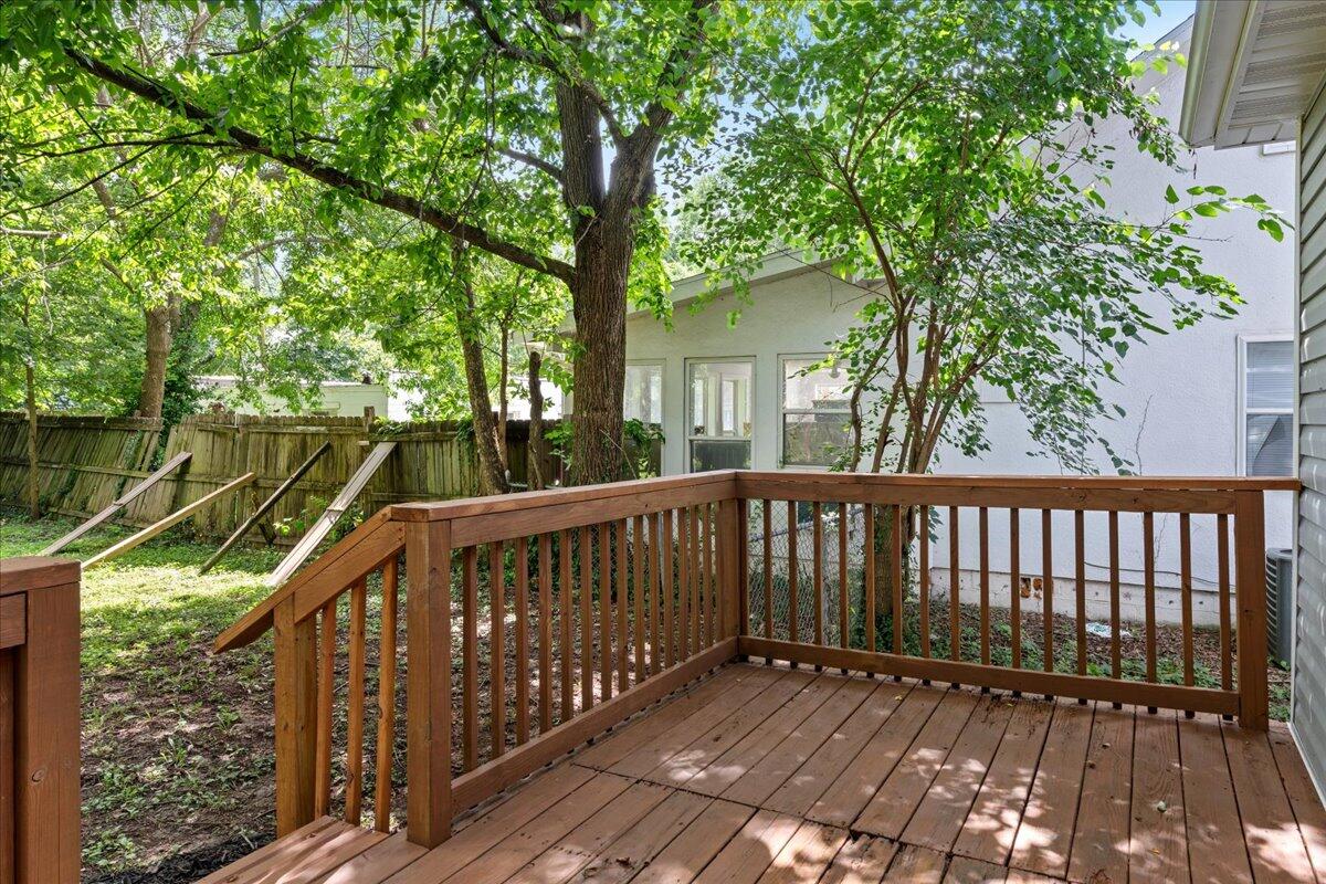 1156 West Lynn Street Property Photo 30