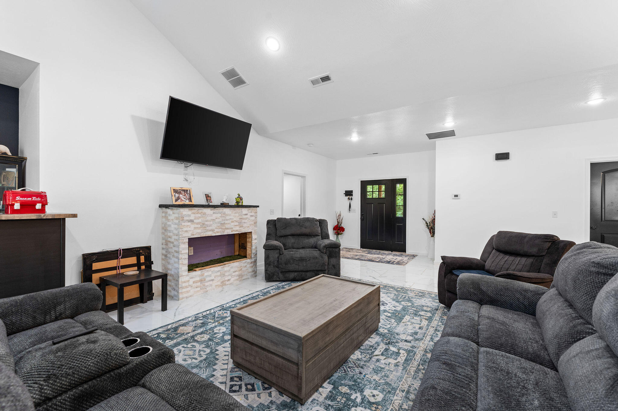 122 Thomas Eugene Drive Property Photo 8