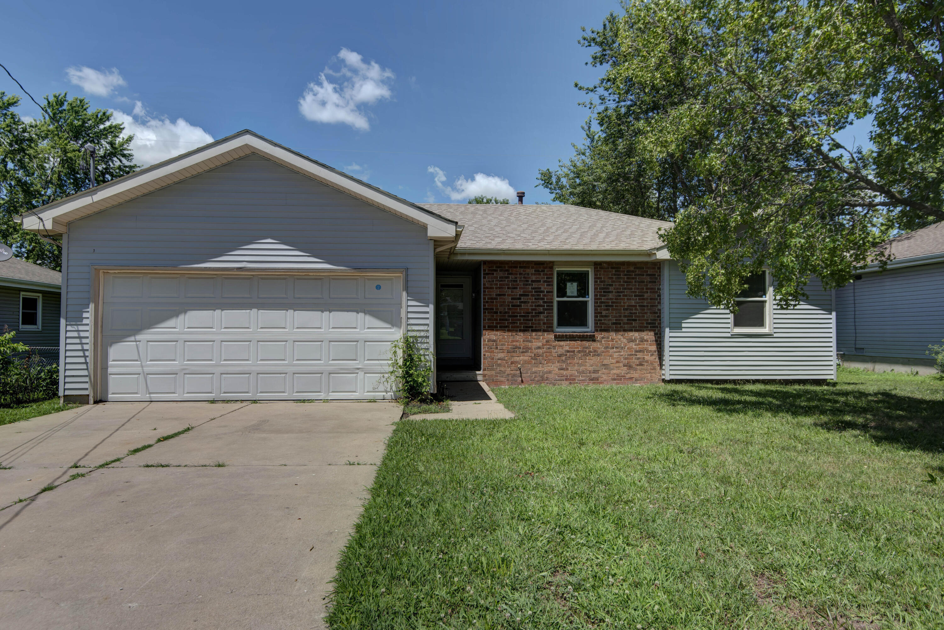 3965 West Young Street Property Photo 1