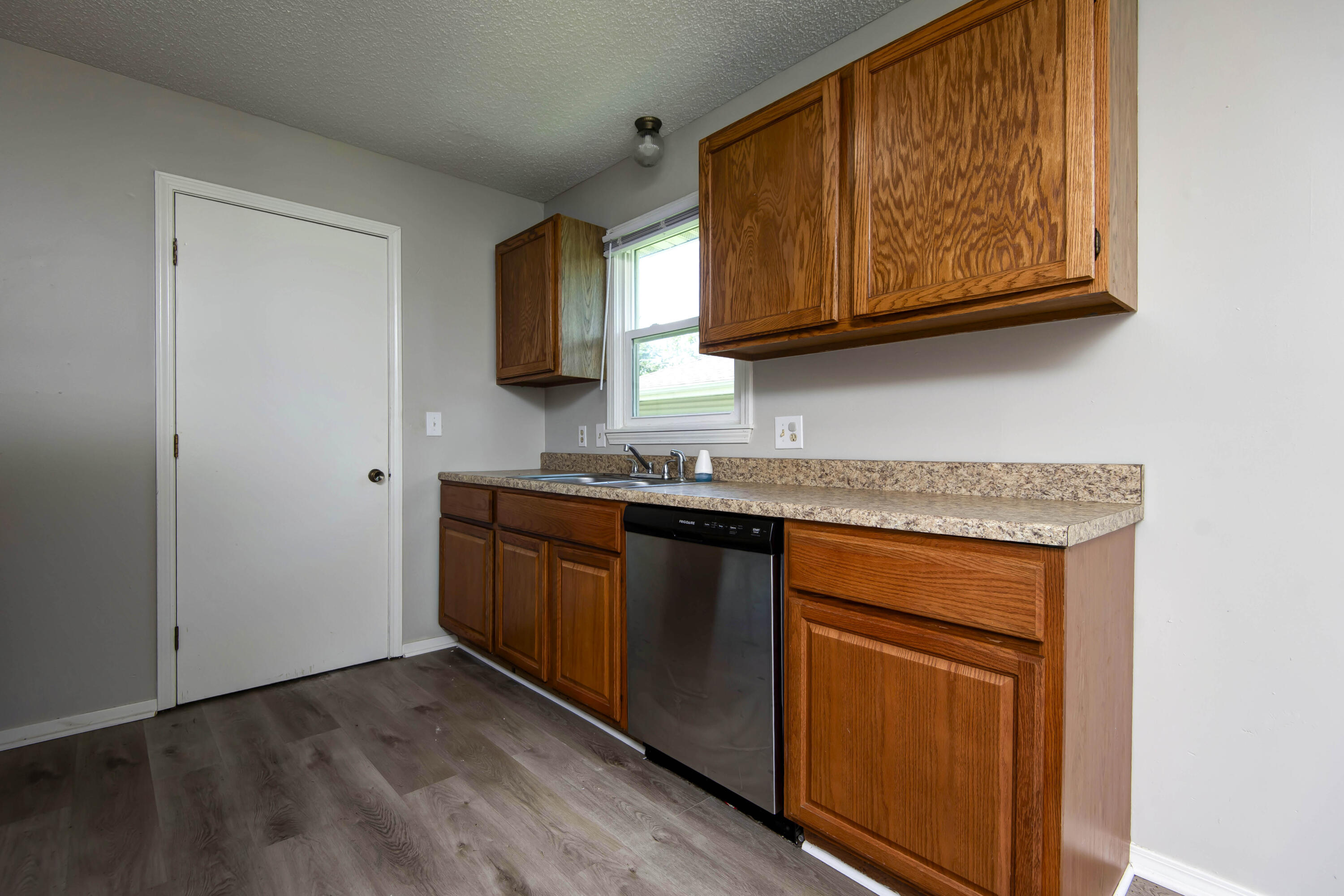 3965 West Young Street Property Photo 6