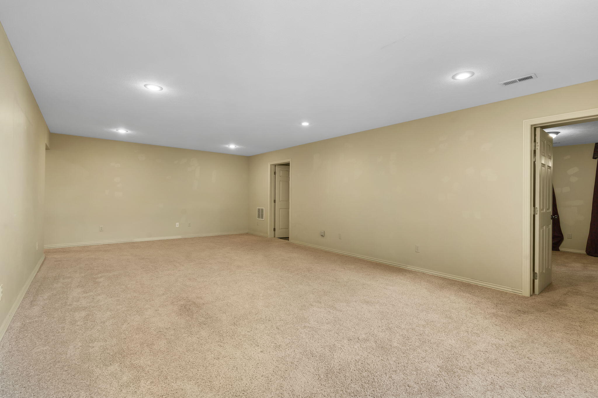 966 South Carriage Avenue Property Photo 20