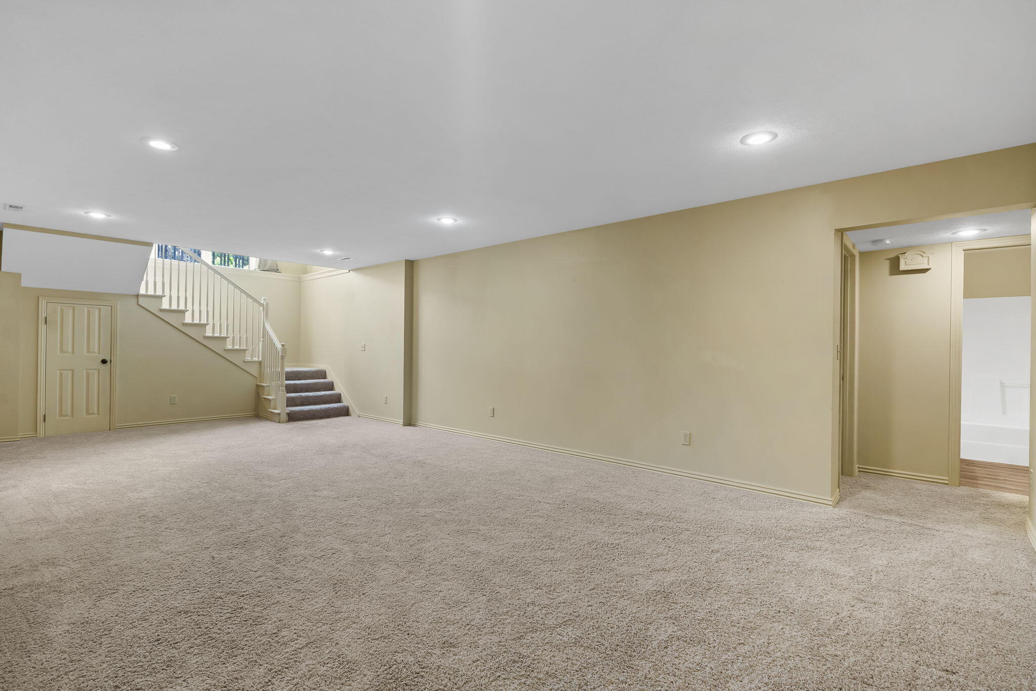 966 South Carriage Avenue Property Photo 21