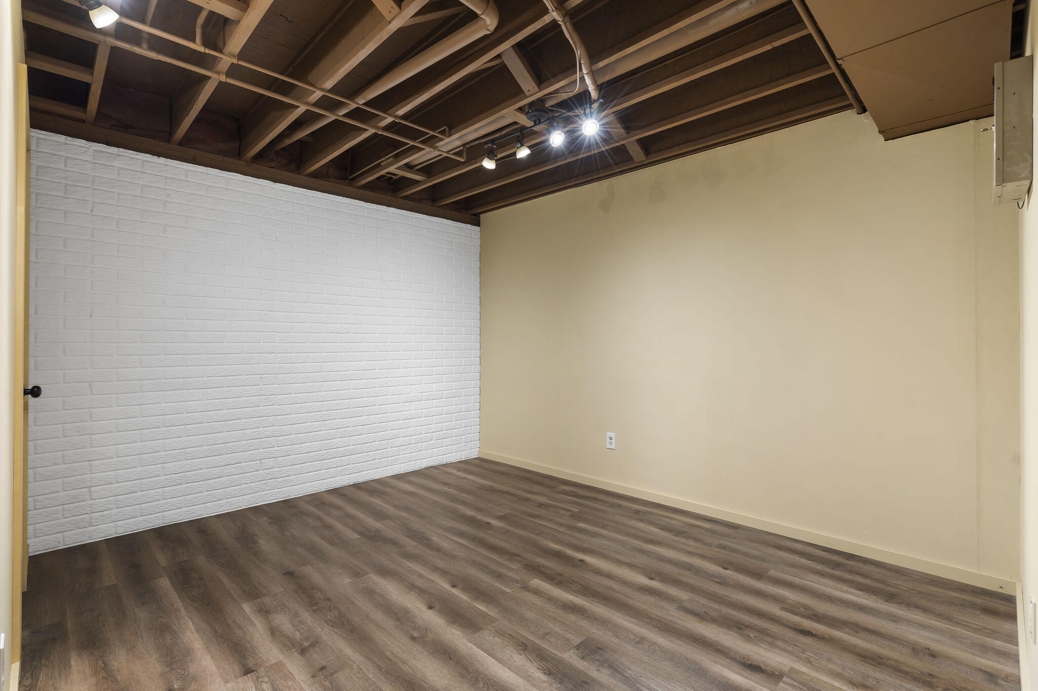 966 South Carriage Avenue Property Photo 26