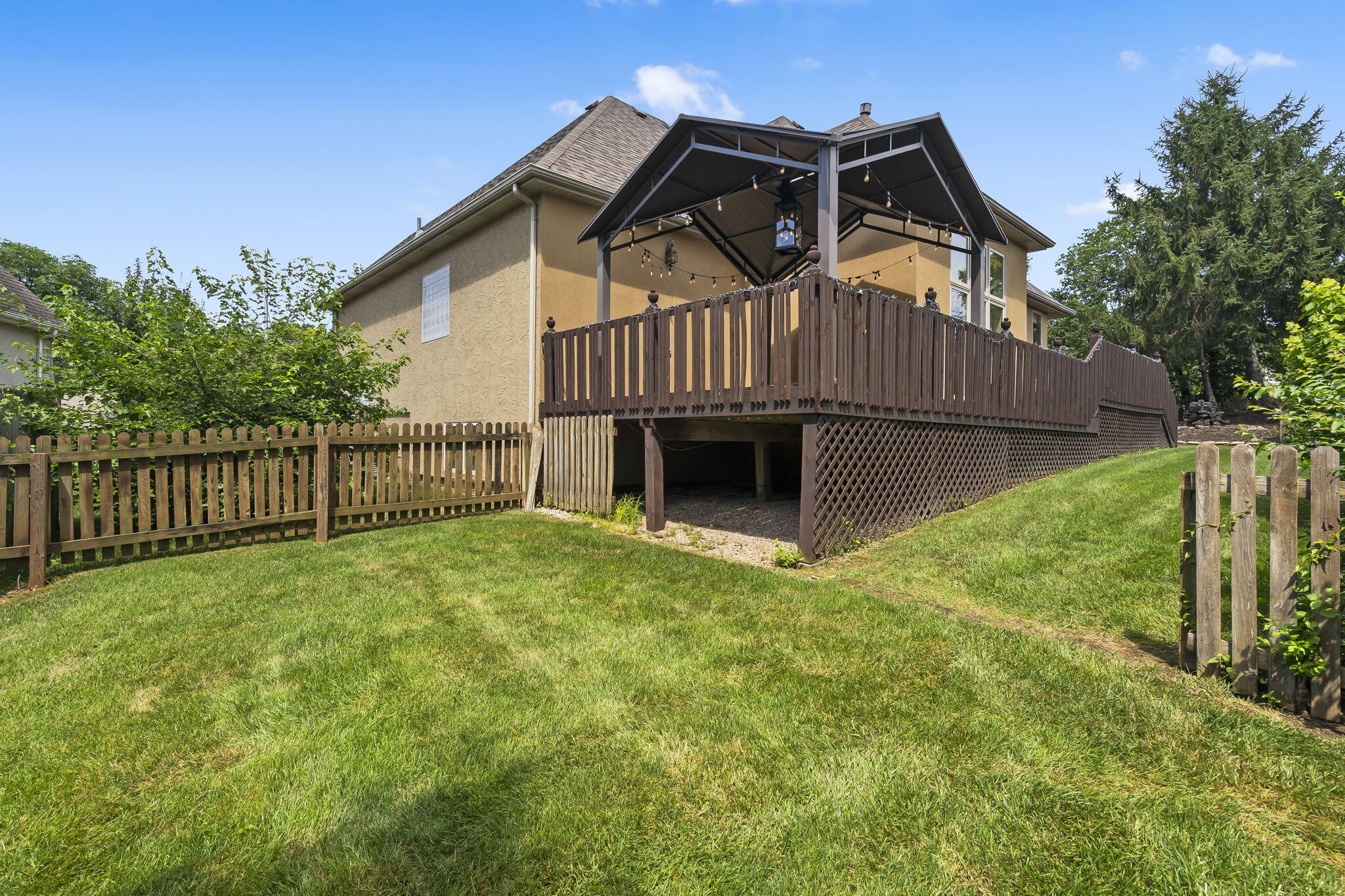 966 South Carriage Avenue Property Photo 32