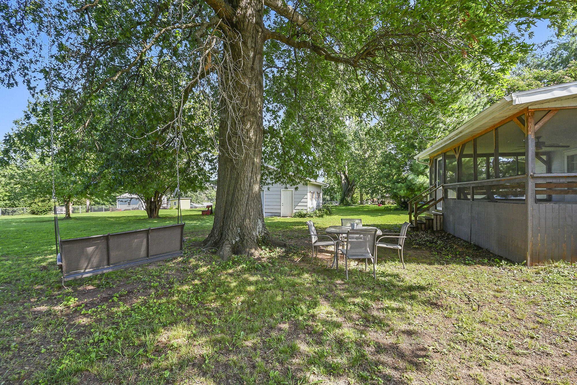 613 South Miller Road Property Photo 35