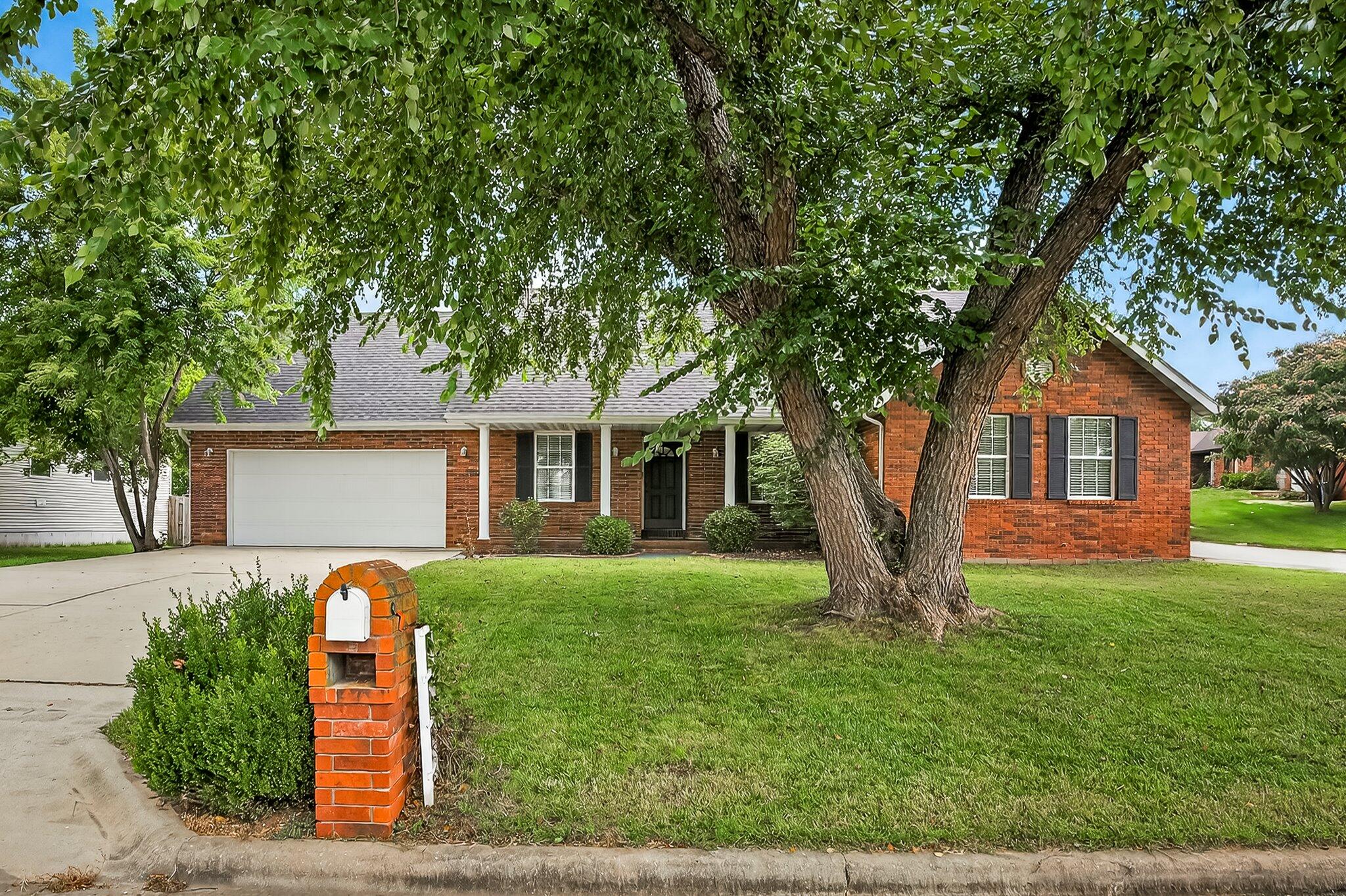 430 South Devonshire Street Property Photo 1