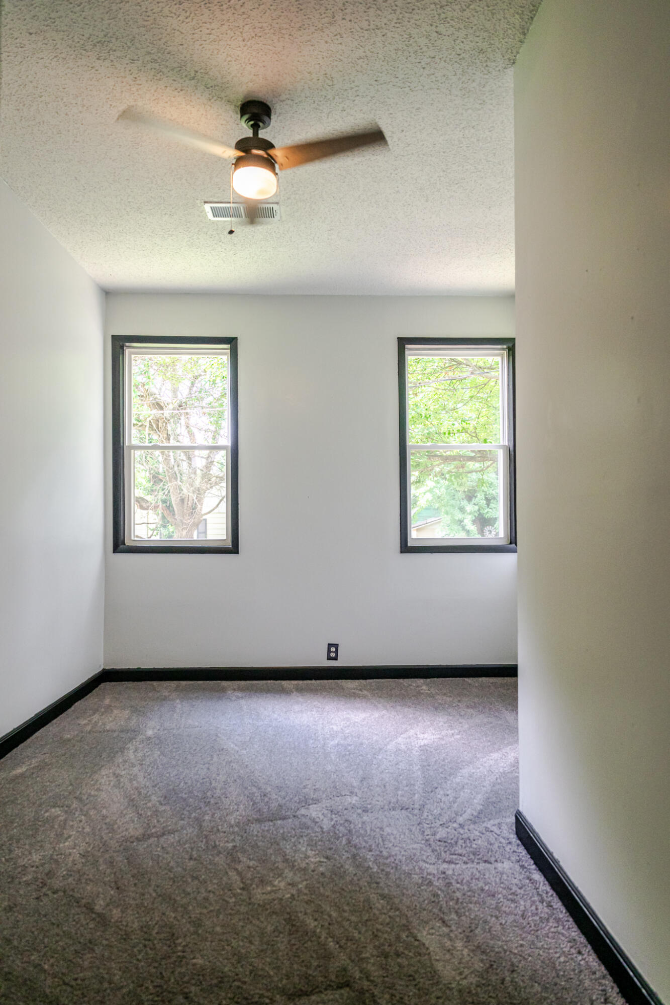 207 North Gibbs Avenue Property Photo 11