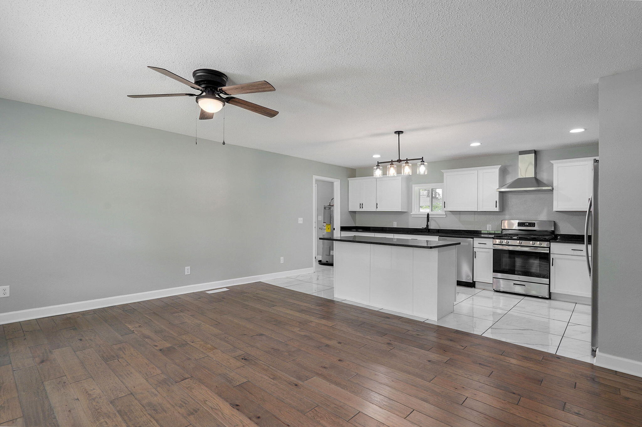 116 East Hadley Street Property Photo 8