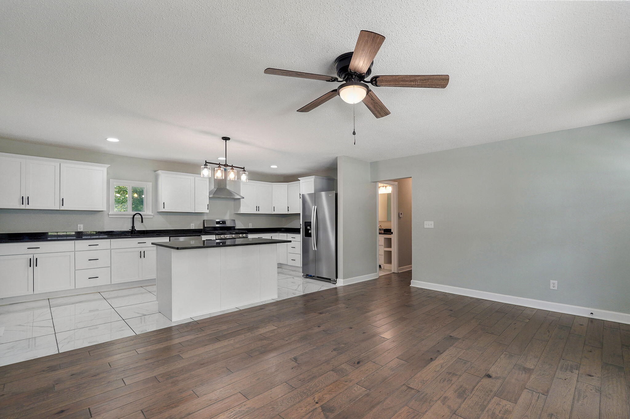 116 East Hadley Street Property Photo 11