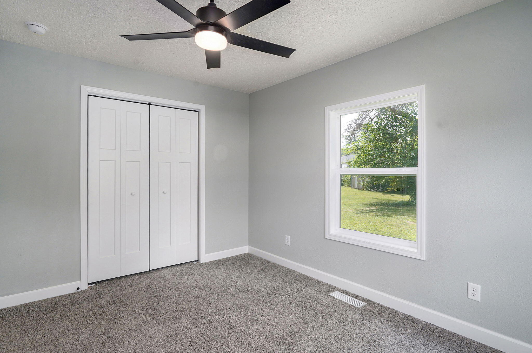 116 East Hadley Street Property Photo 14
