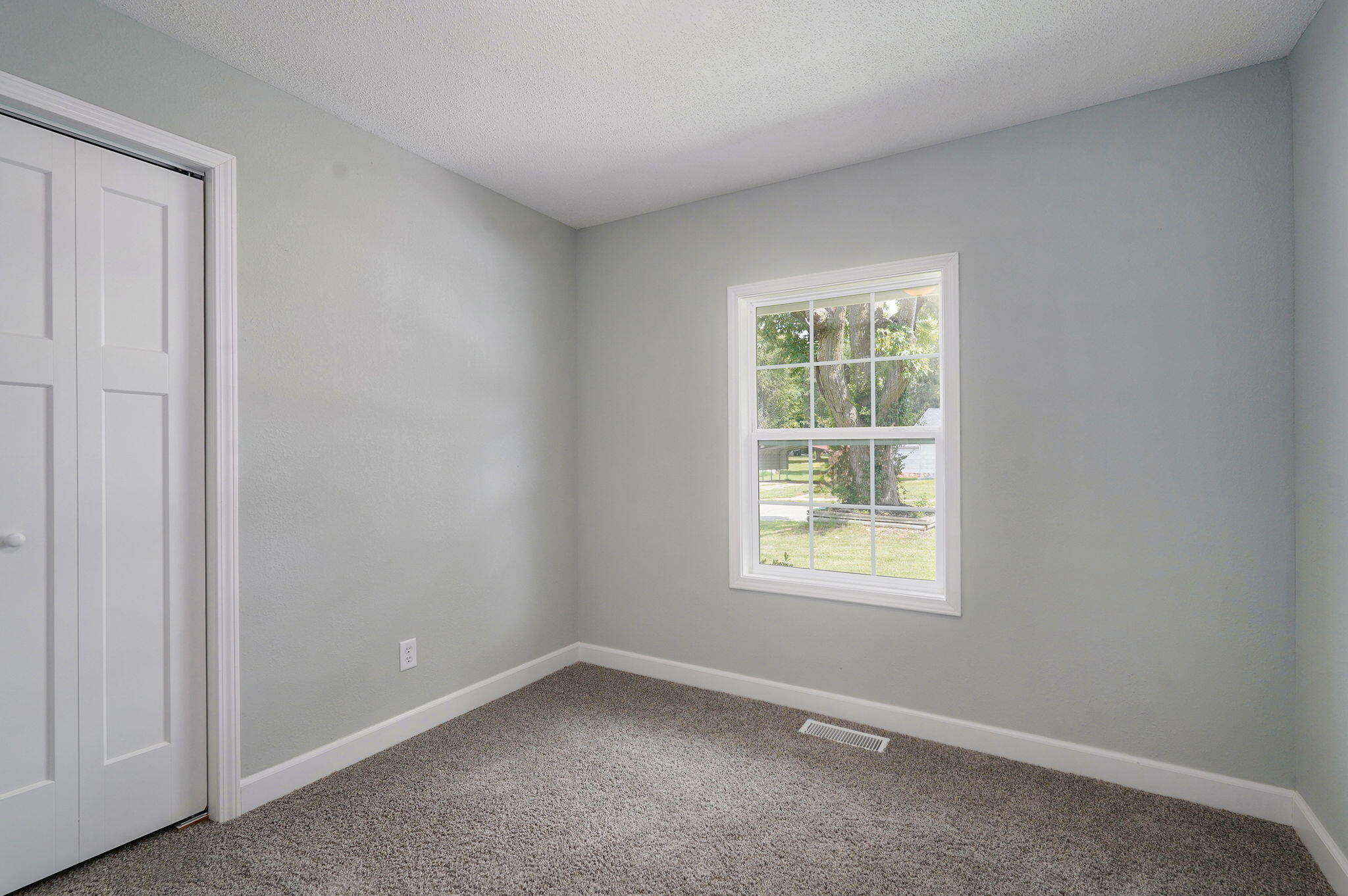 116 East Hadley Street Property Photo 16