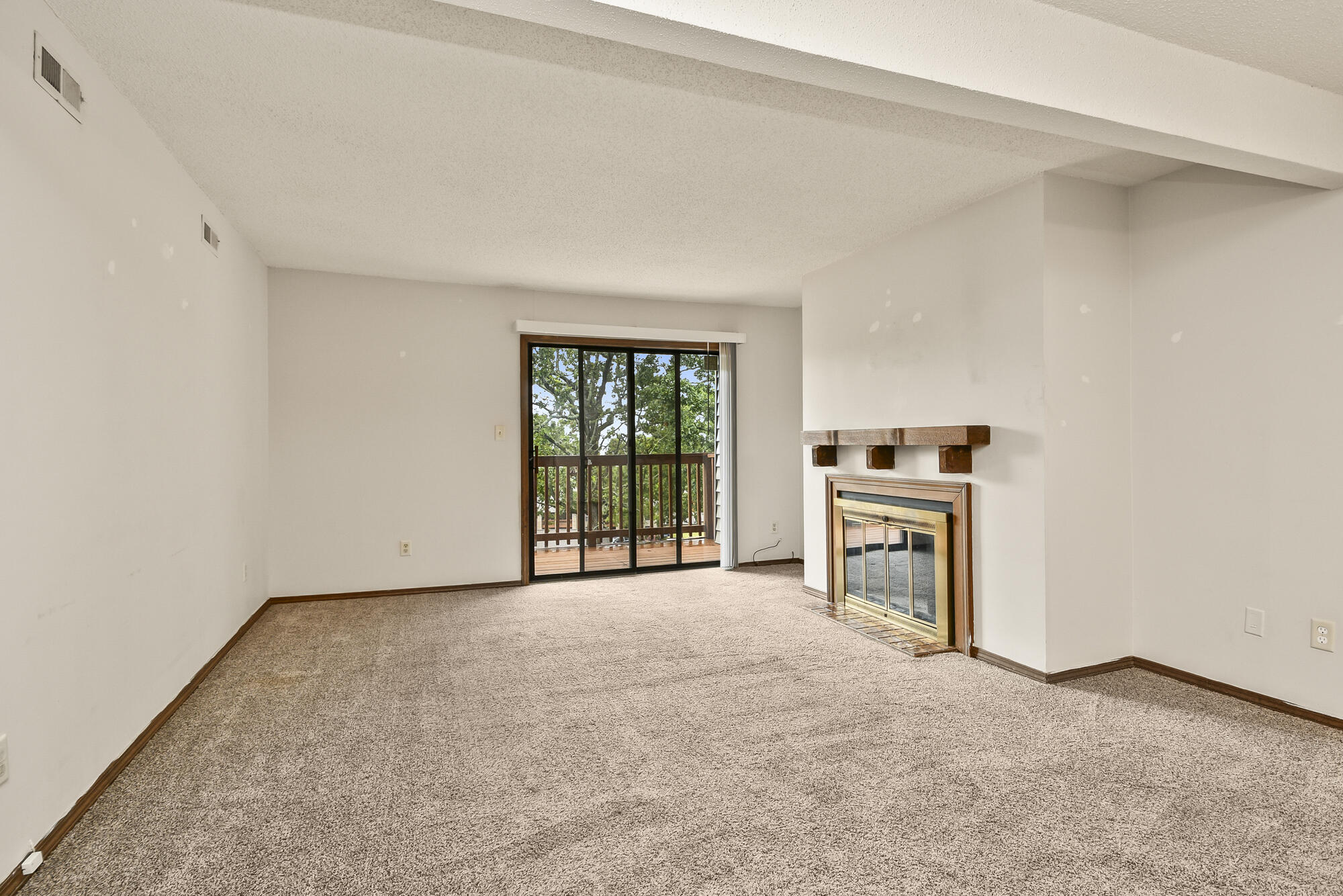 145 Starboard Drive Property Photo 5