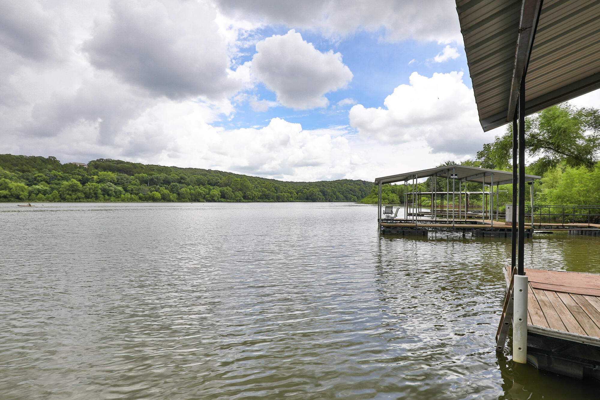 3292 Lakeview Drive Property Photo 1