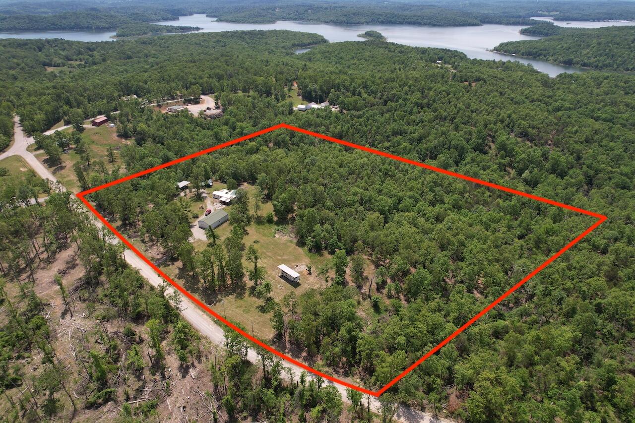 1759 Spotted Oak Road