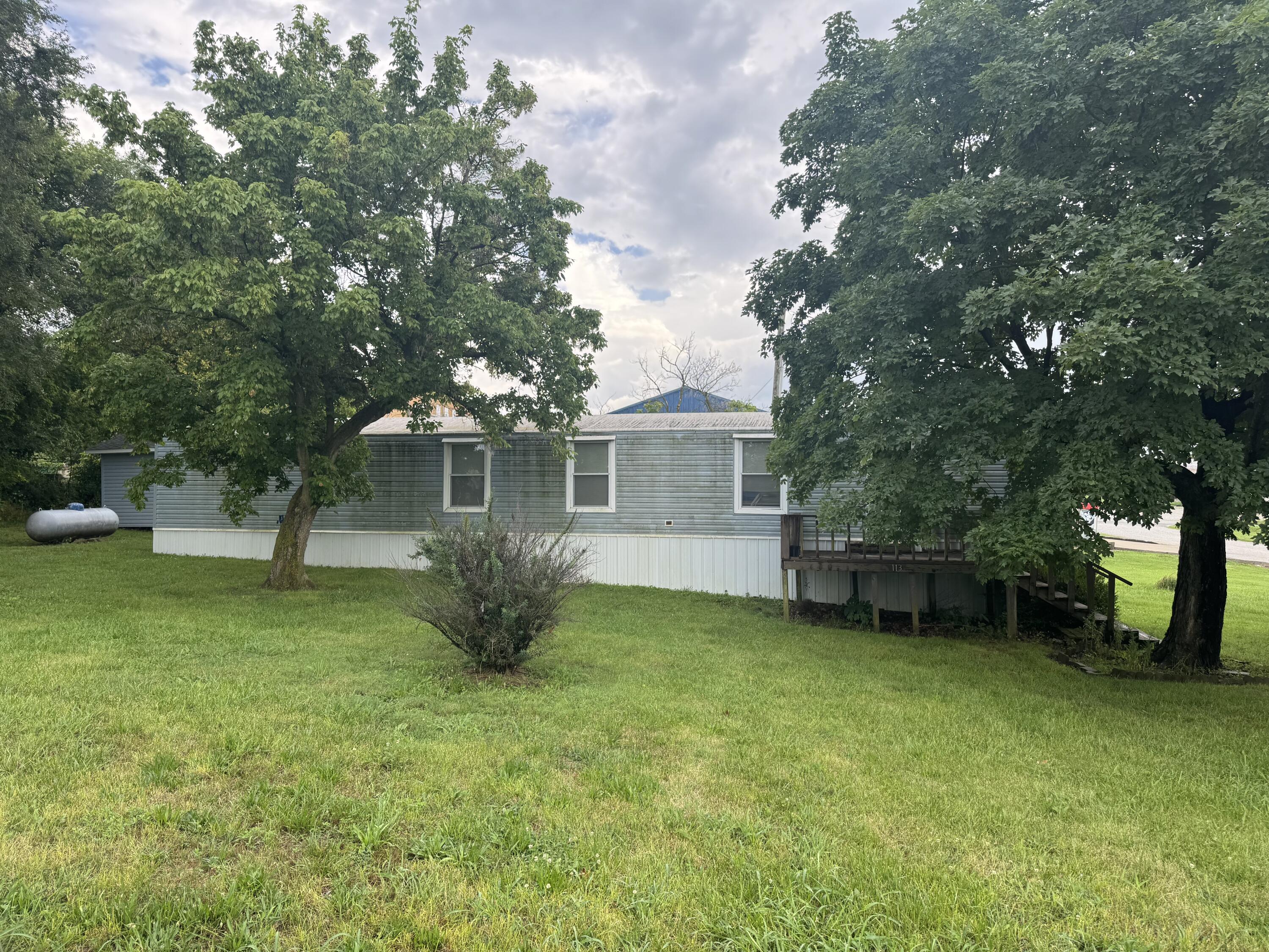 1138 West Elm Street Property Photo 1