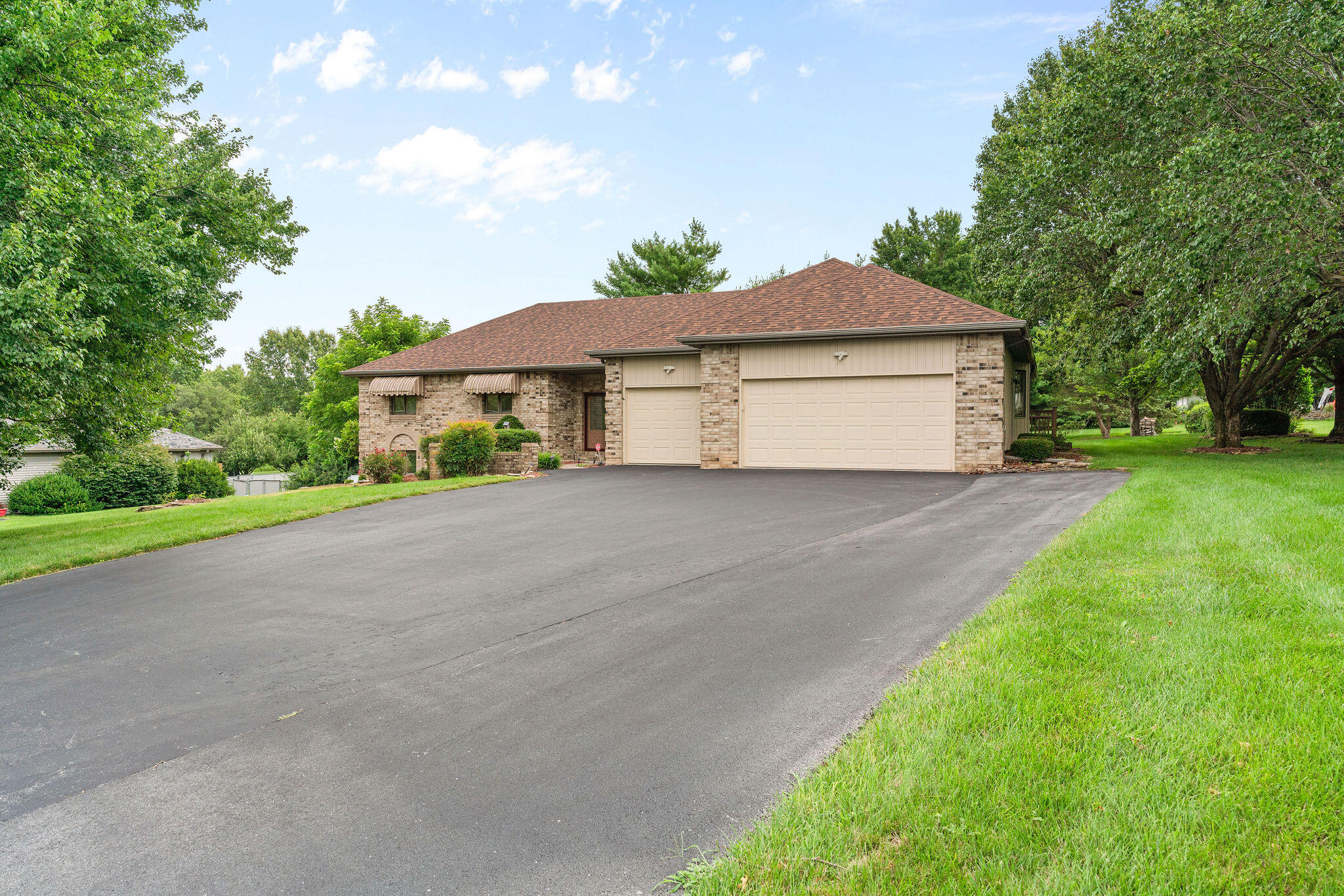 2050 North Steeple Chase Court Property Photo 2
