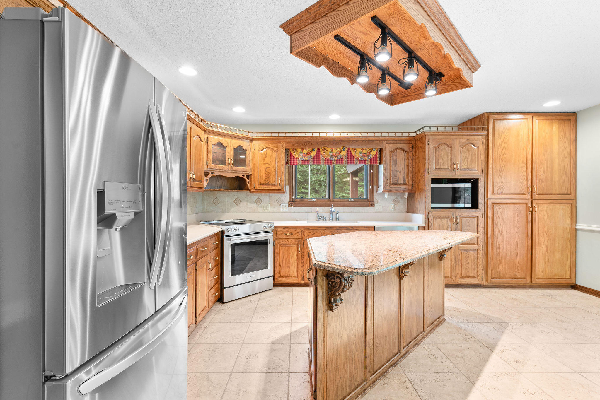 2050 North Steeple Chase Court Property Photo 15