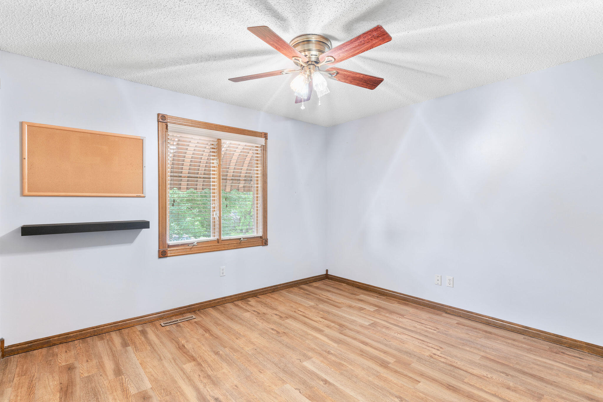 2050 North Steeple Chase Court Property Photo 20