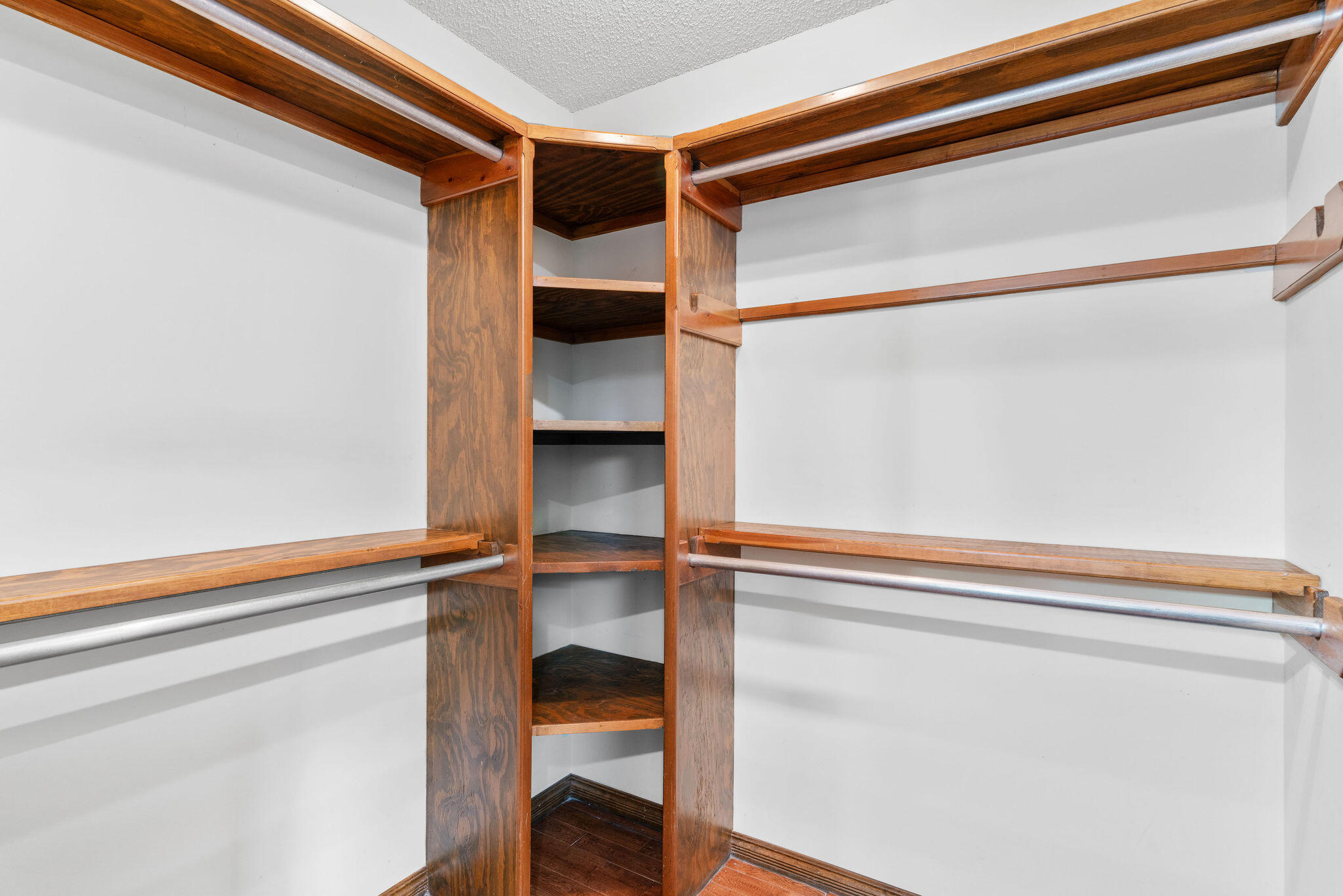 2050 North Steeple Chase Court Property Photo 25