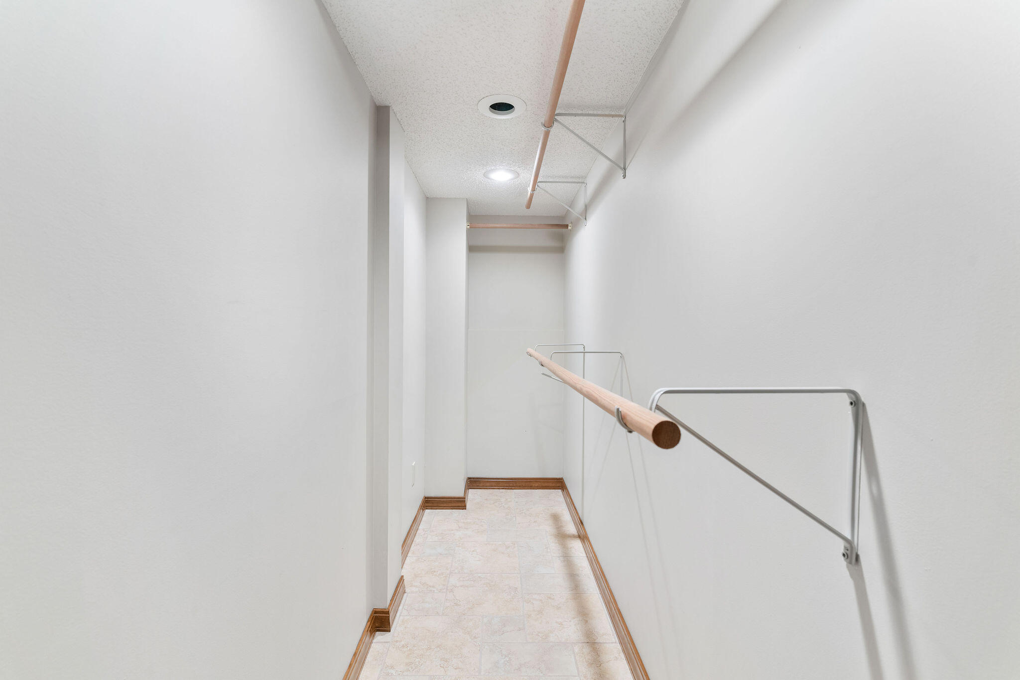 2050 North Steeple Chase Court Property Photo 32