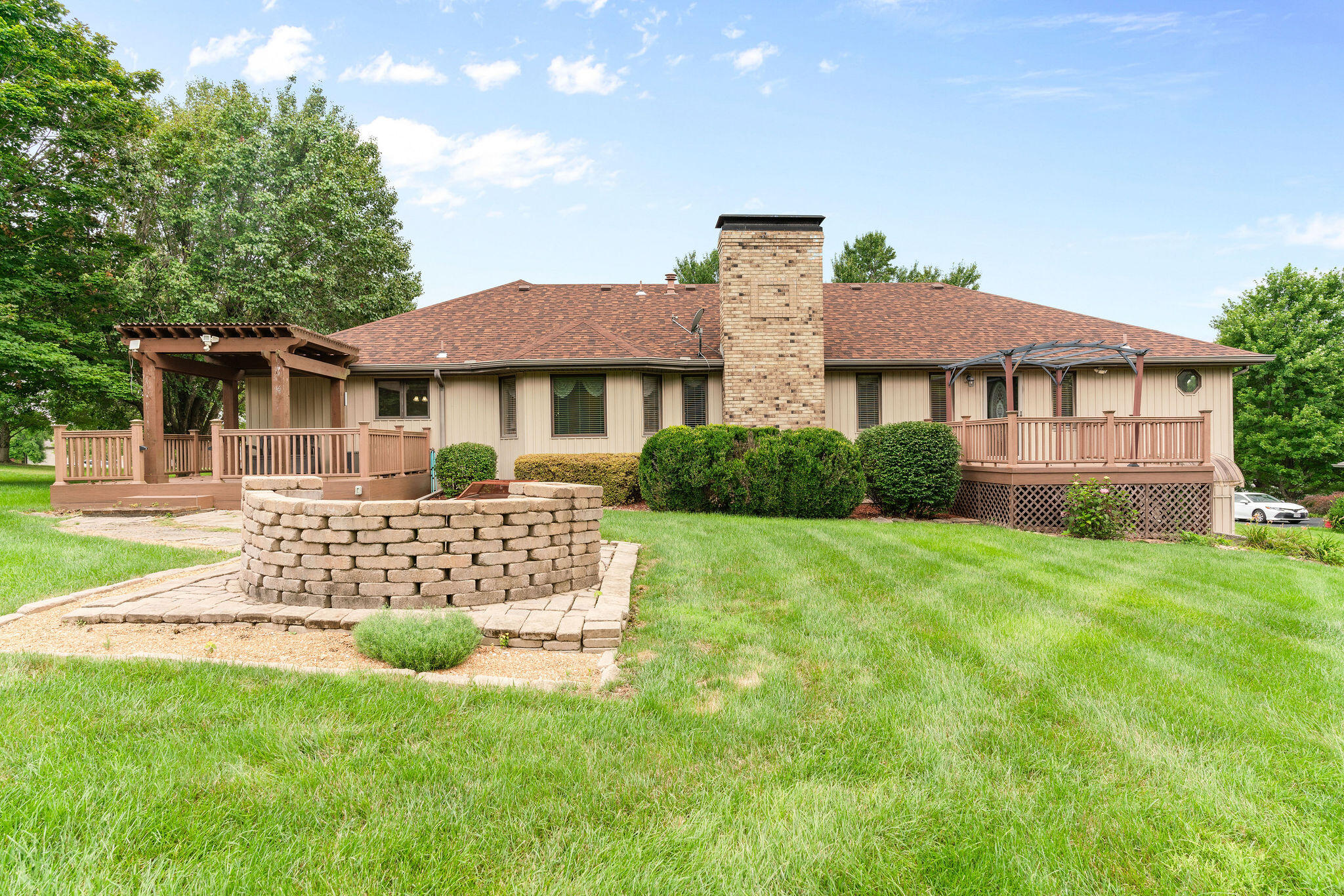 2050 North Steeple Chase Court Property Photo 35
