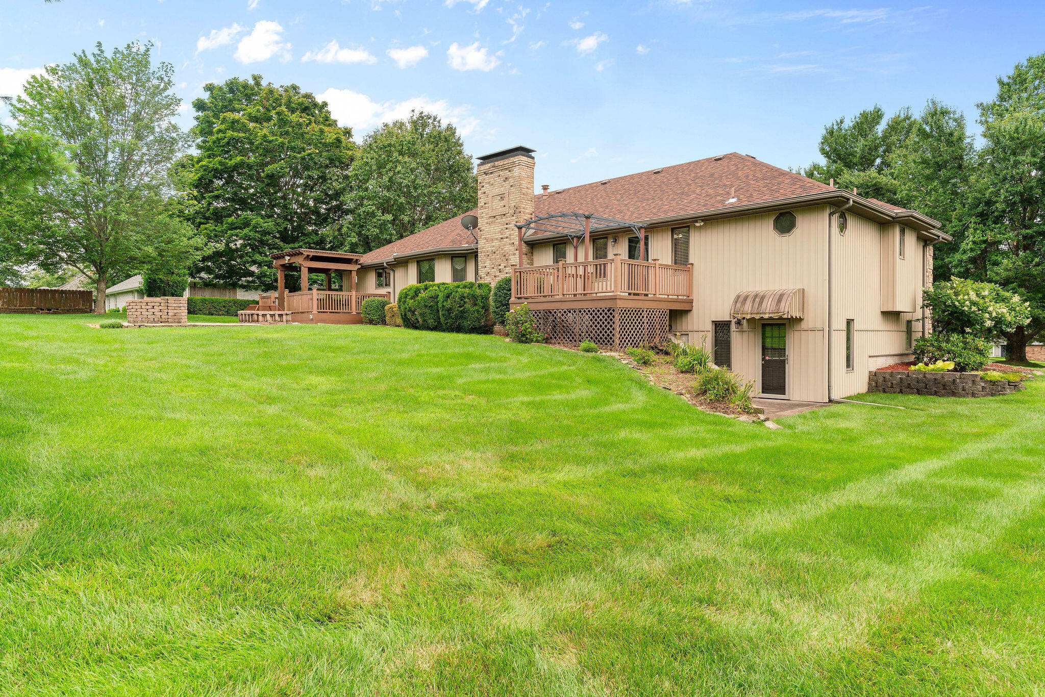 2050 North Steeple Chase Court Property Photo 37