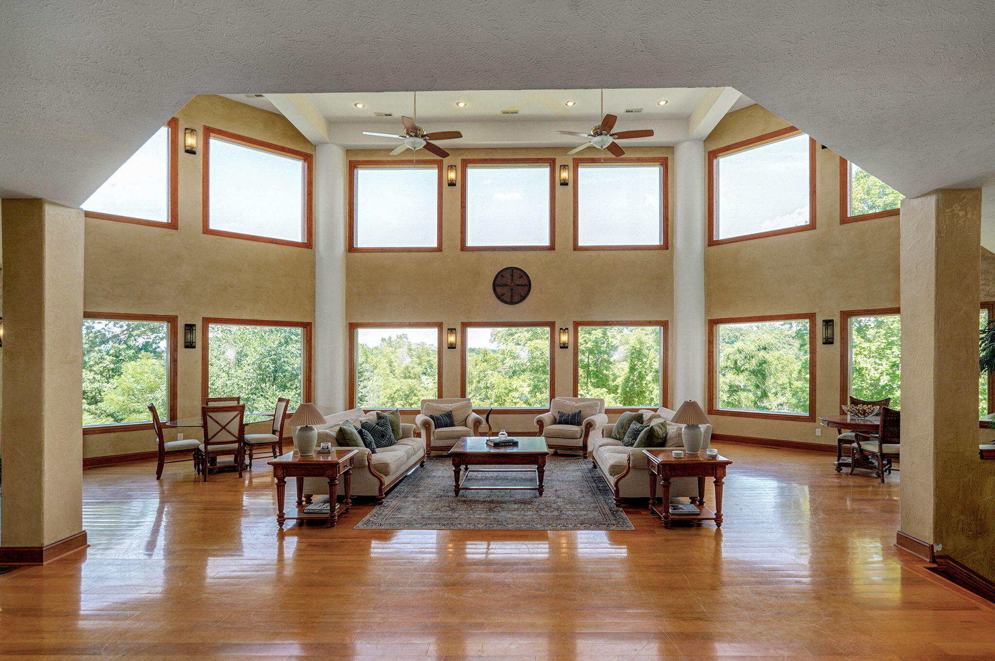 7906 West Farm Road 94 Property Photo 8