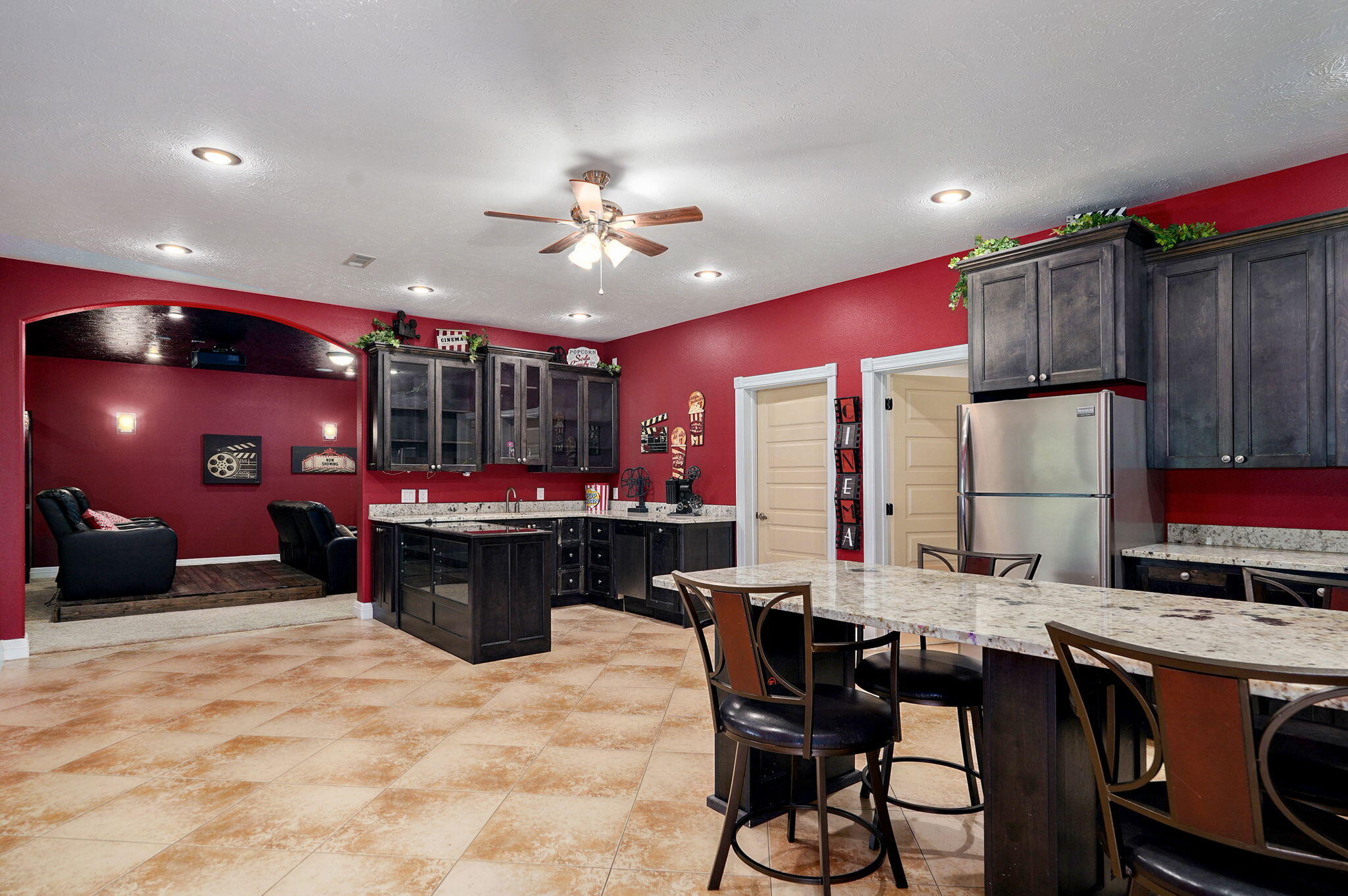 7906 West Farm Road 94 Property Photo 11