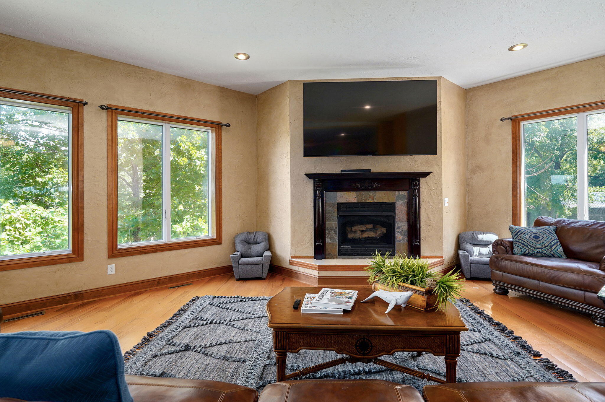 7906 West Farm Road 94 Property Photo 17