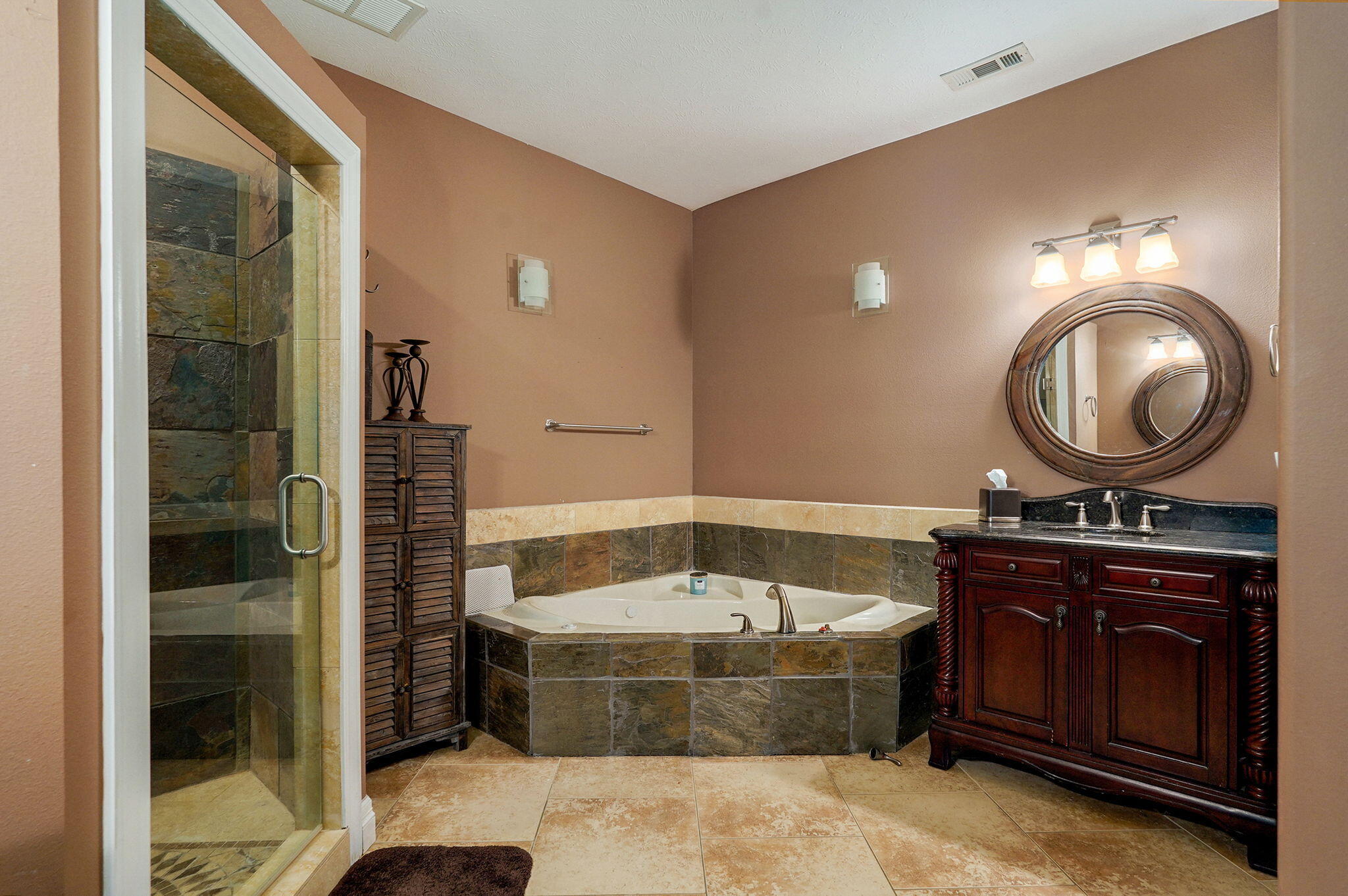 7906 West Farm Road 94 Property Photo 29