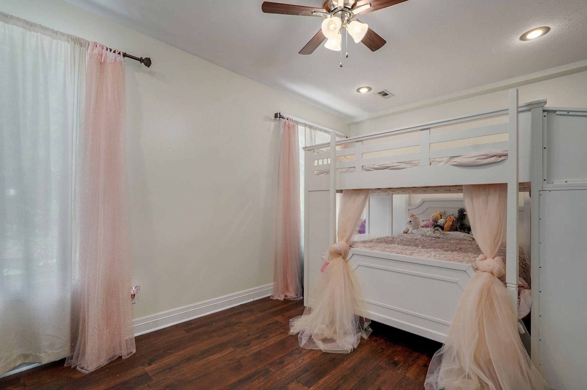 7906 West Farm Road 94 Property Photo 33