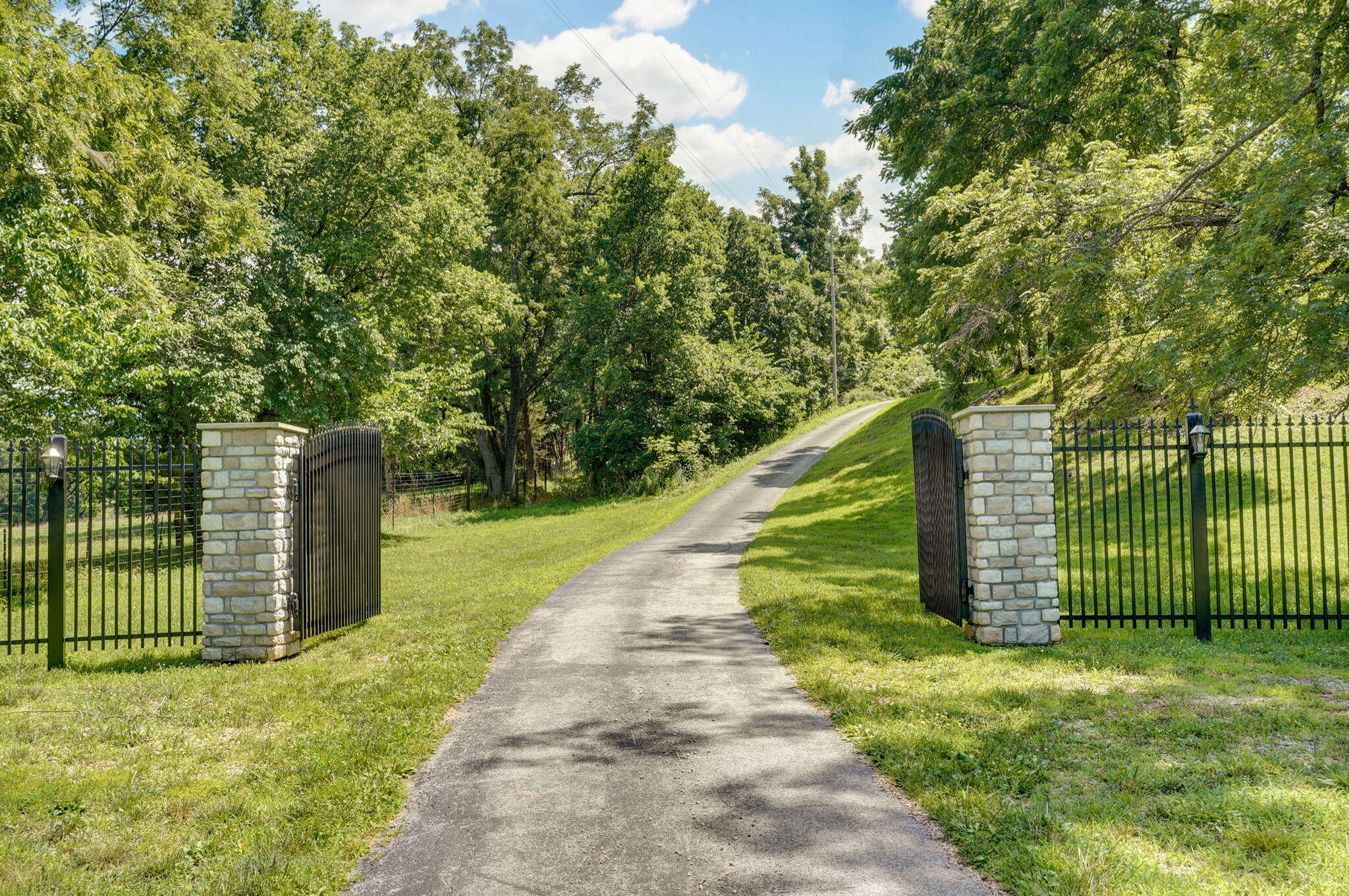 7906 West Farm Road 94 Property Photo 59