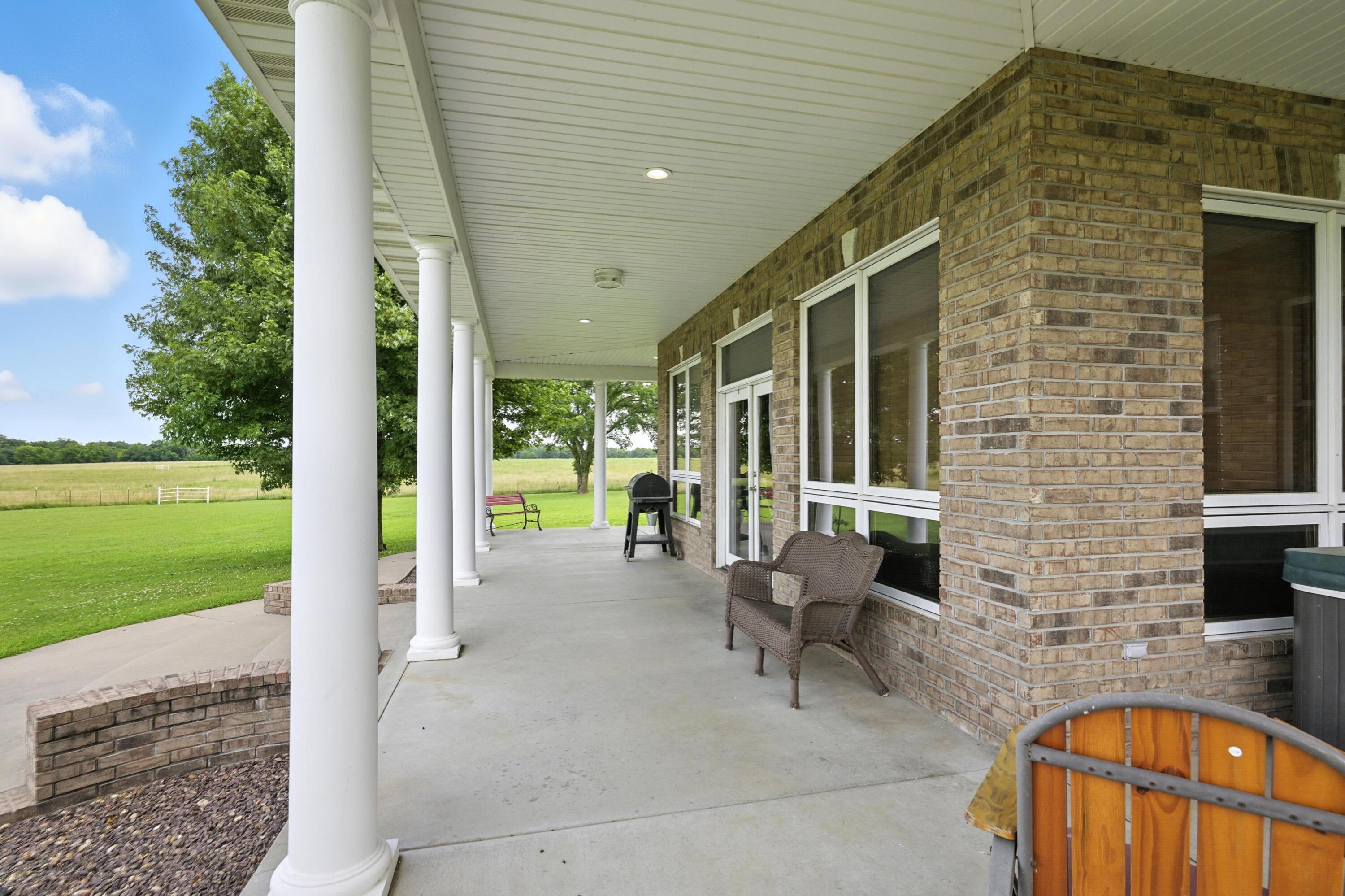 4750 North Black Cat Road North Property Photo 10