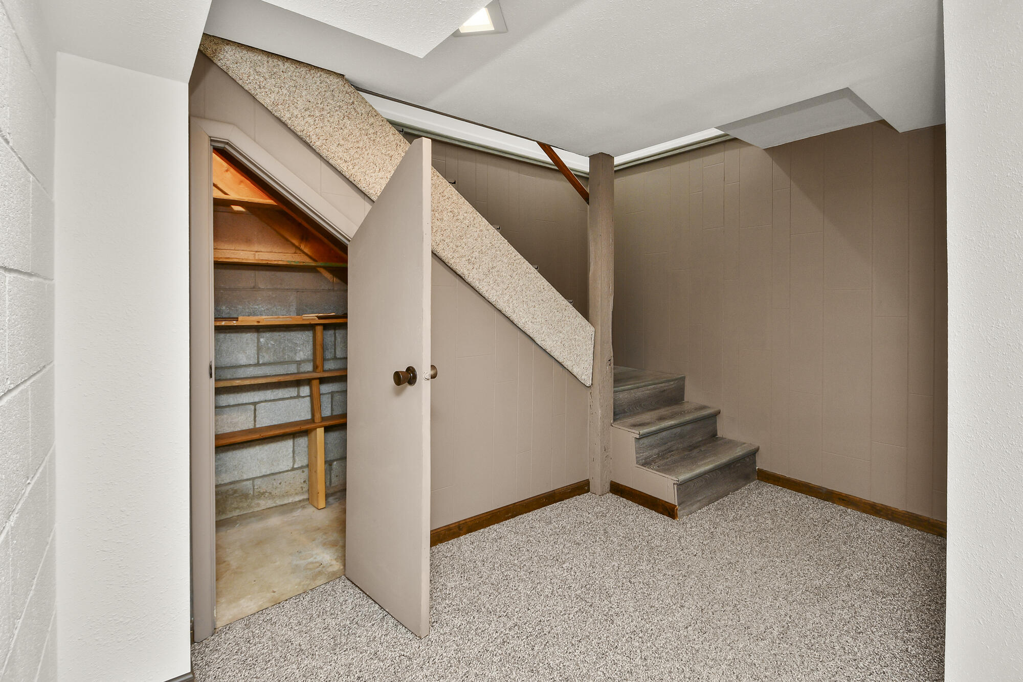 479 Mclean Road Property Photo 32