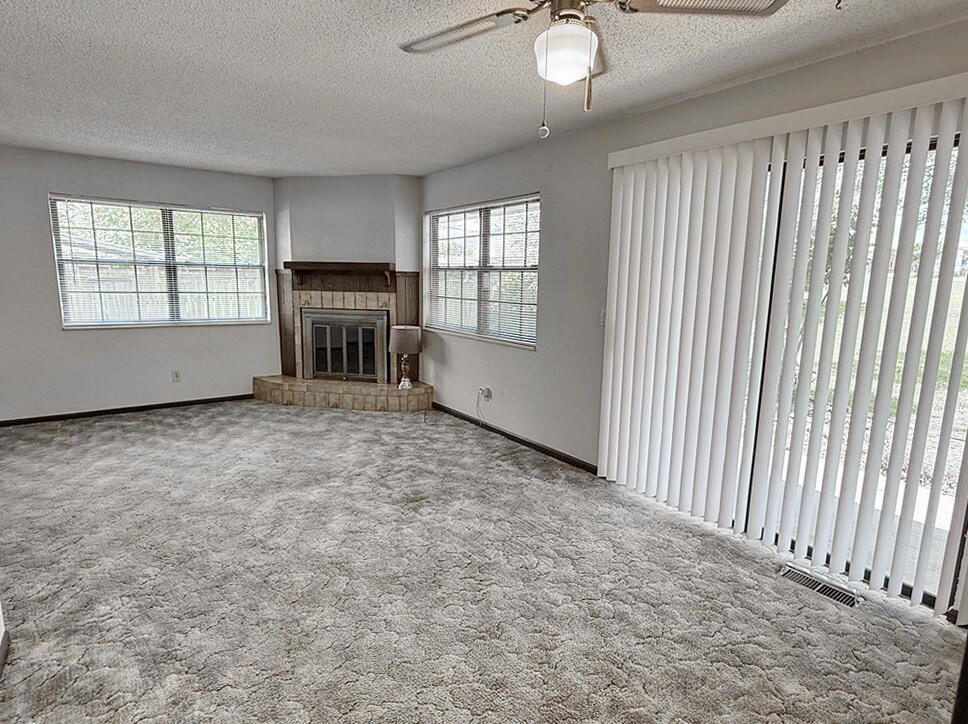 1406 South Summer Street Property Photo 5