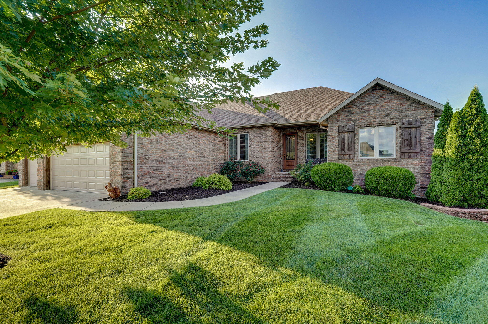1653 North Oakfair Place Property Photo 1