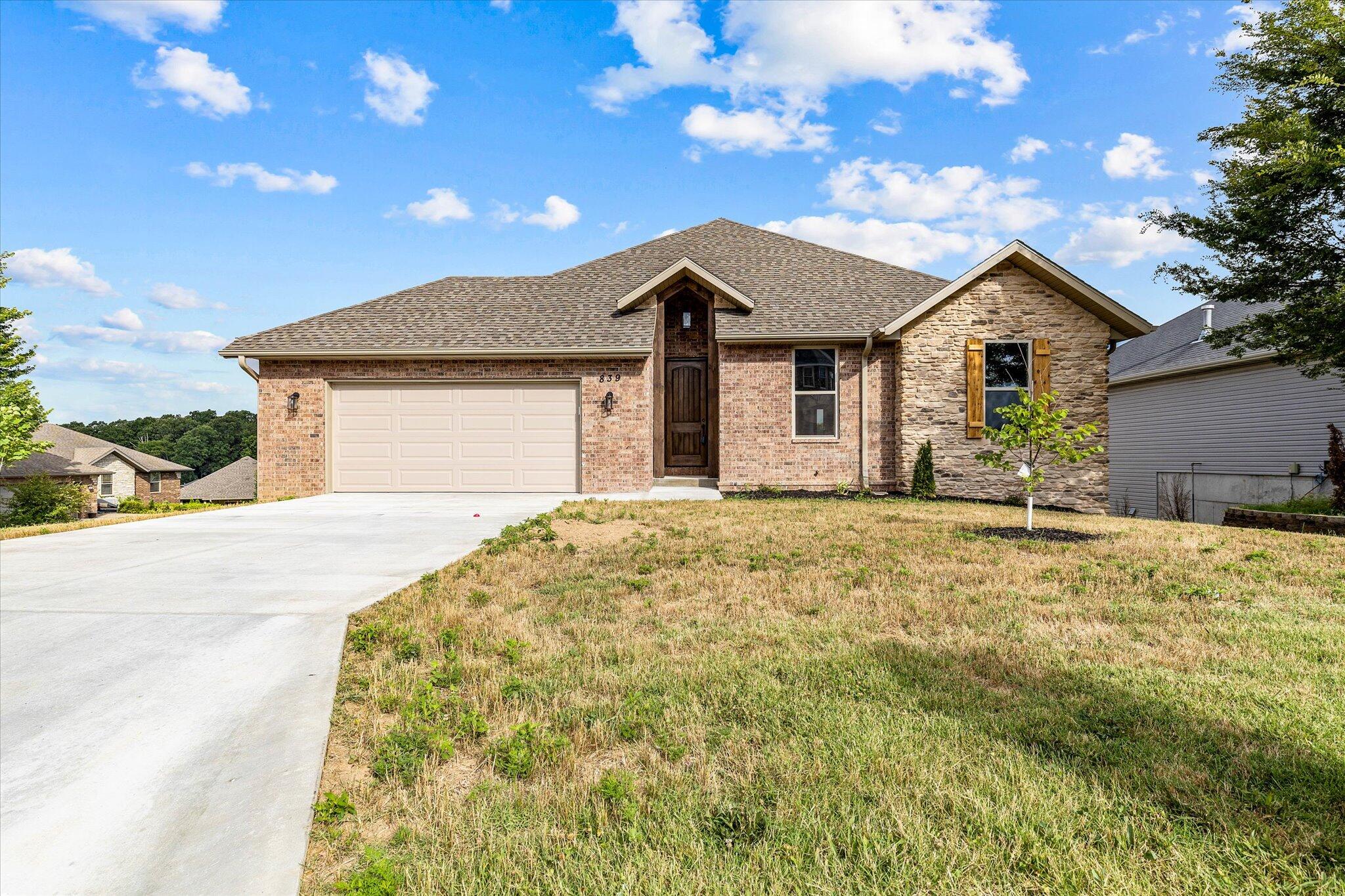 839 South Cobble Creek Boulevard Property Photo 1