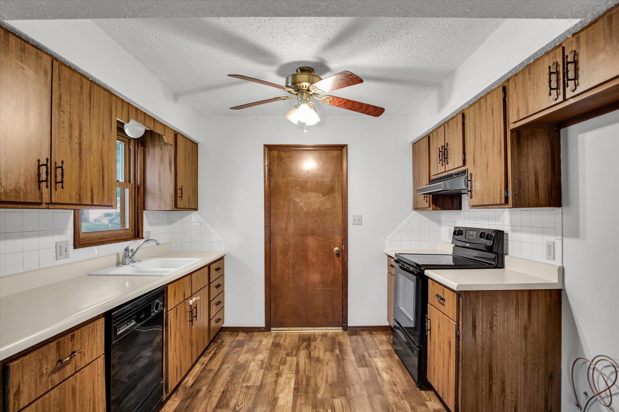2926 East Eastwood Street Property Photo 10