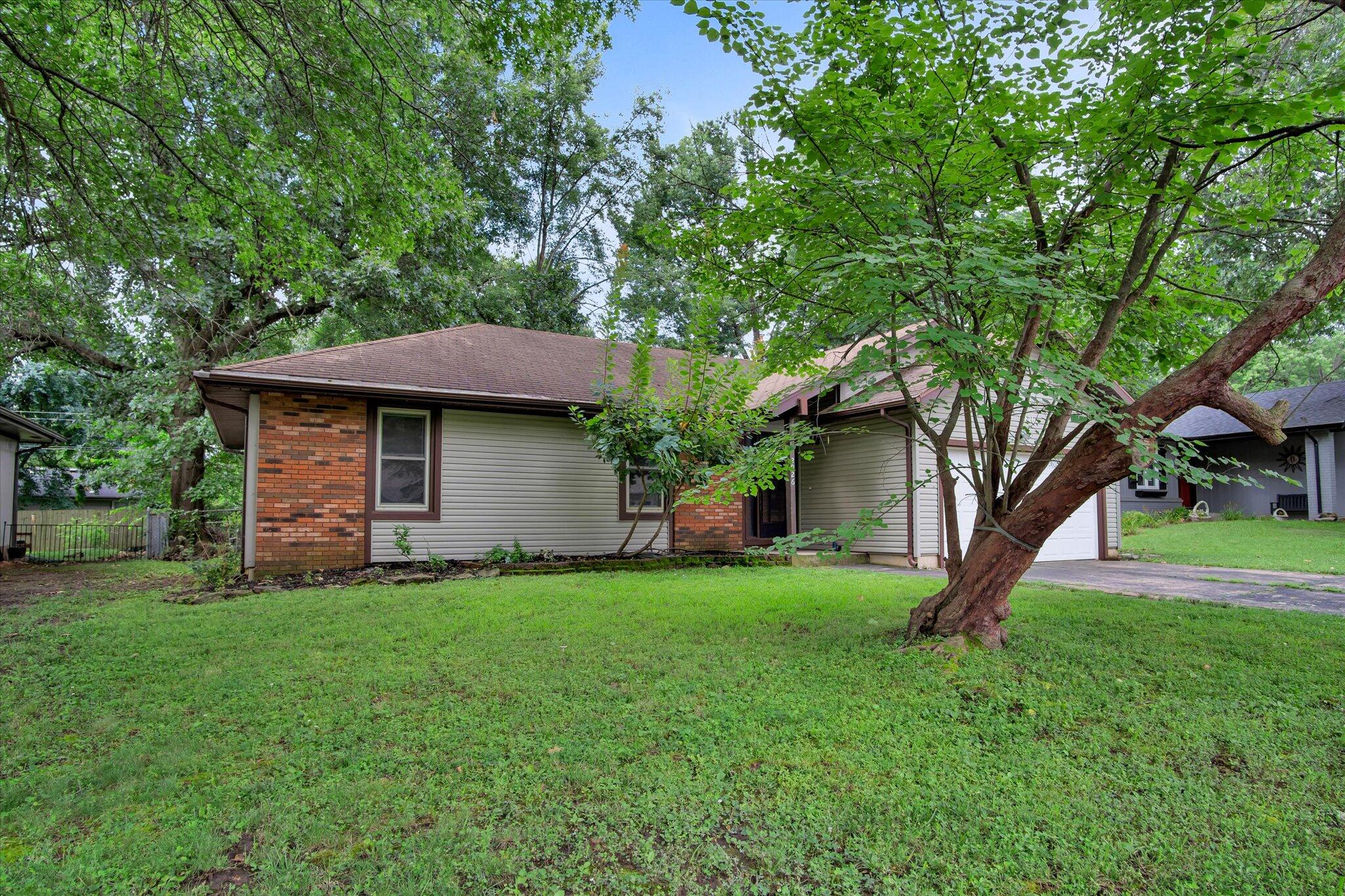 2926 East Eastwood Street Property Photo 31