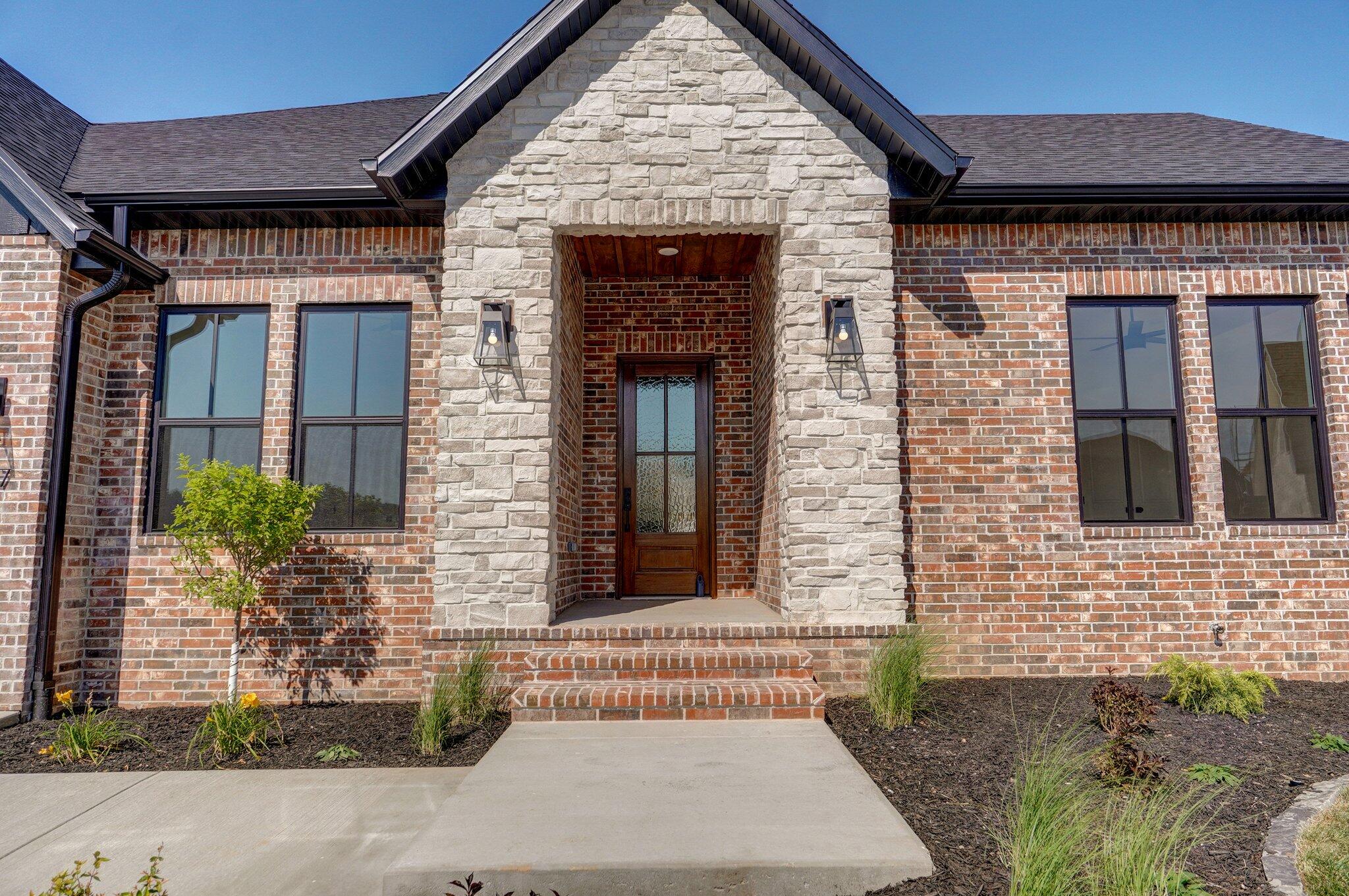 5087 East Ferdinand Court Property Photo 4