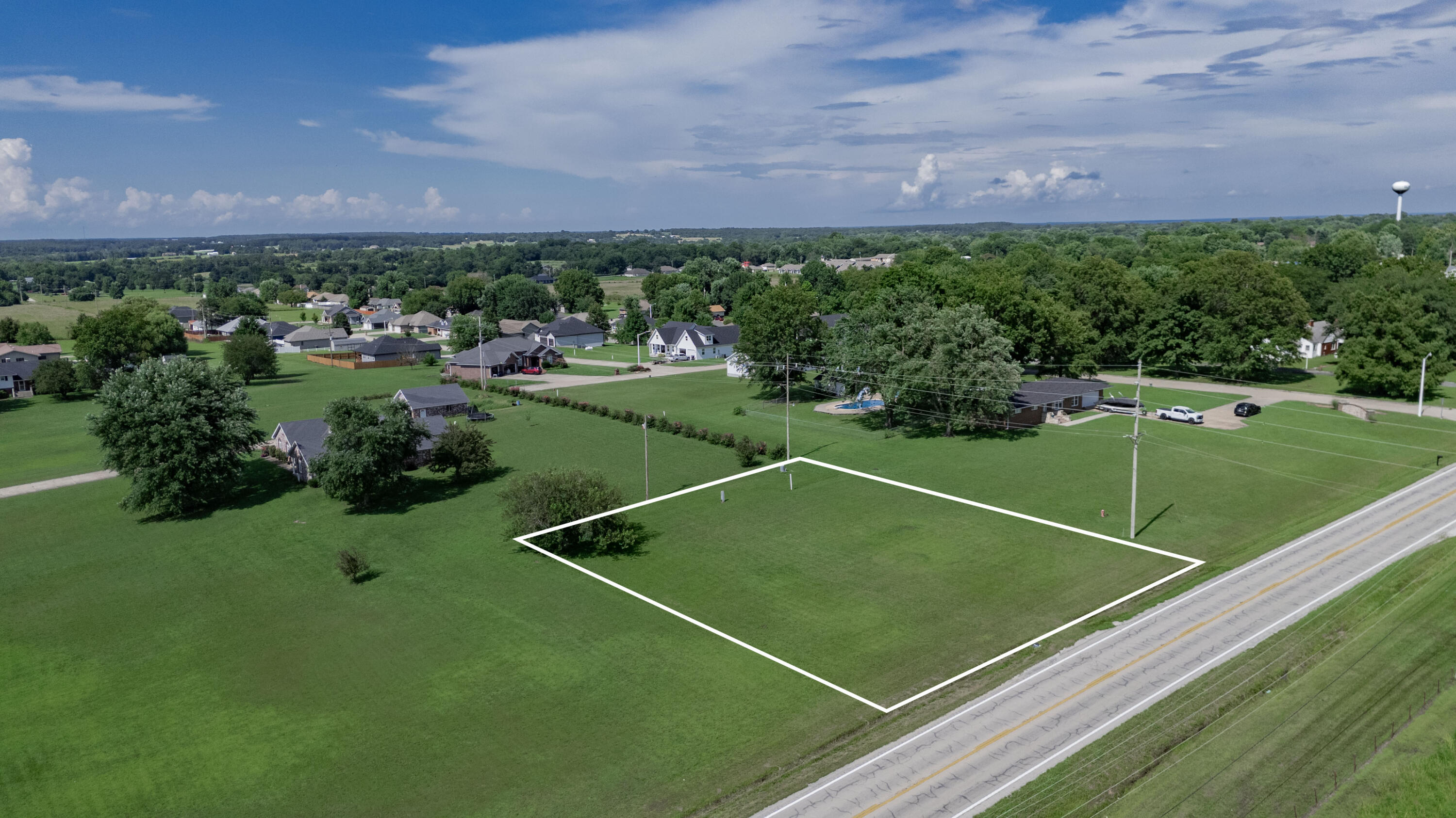 000 East Highway 32 Property Photo 1
