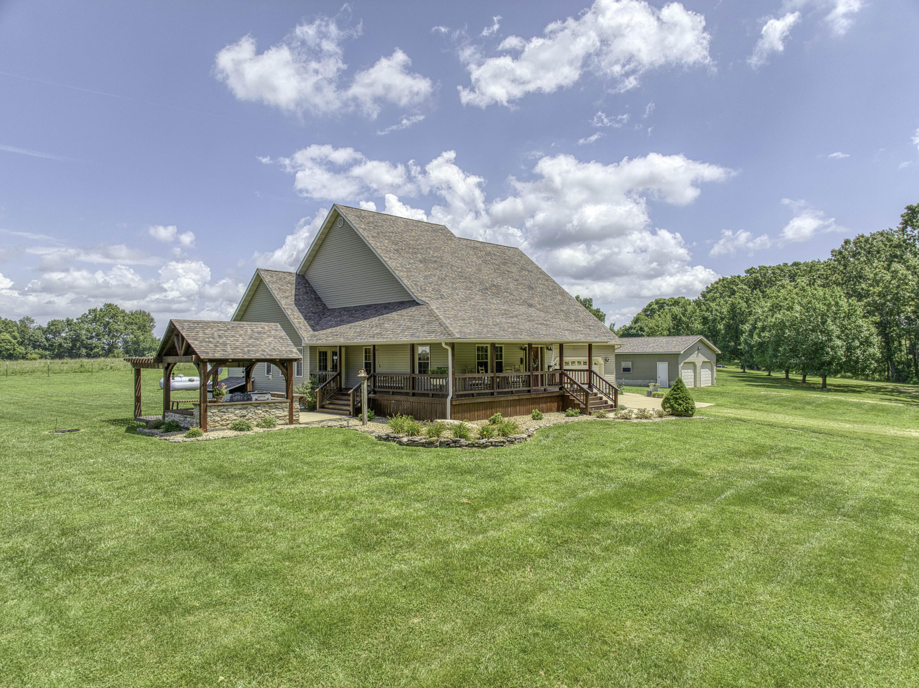 6461 Raney Road Property Photo 1