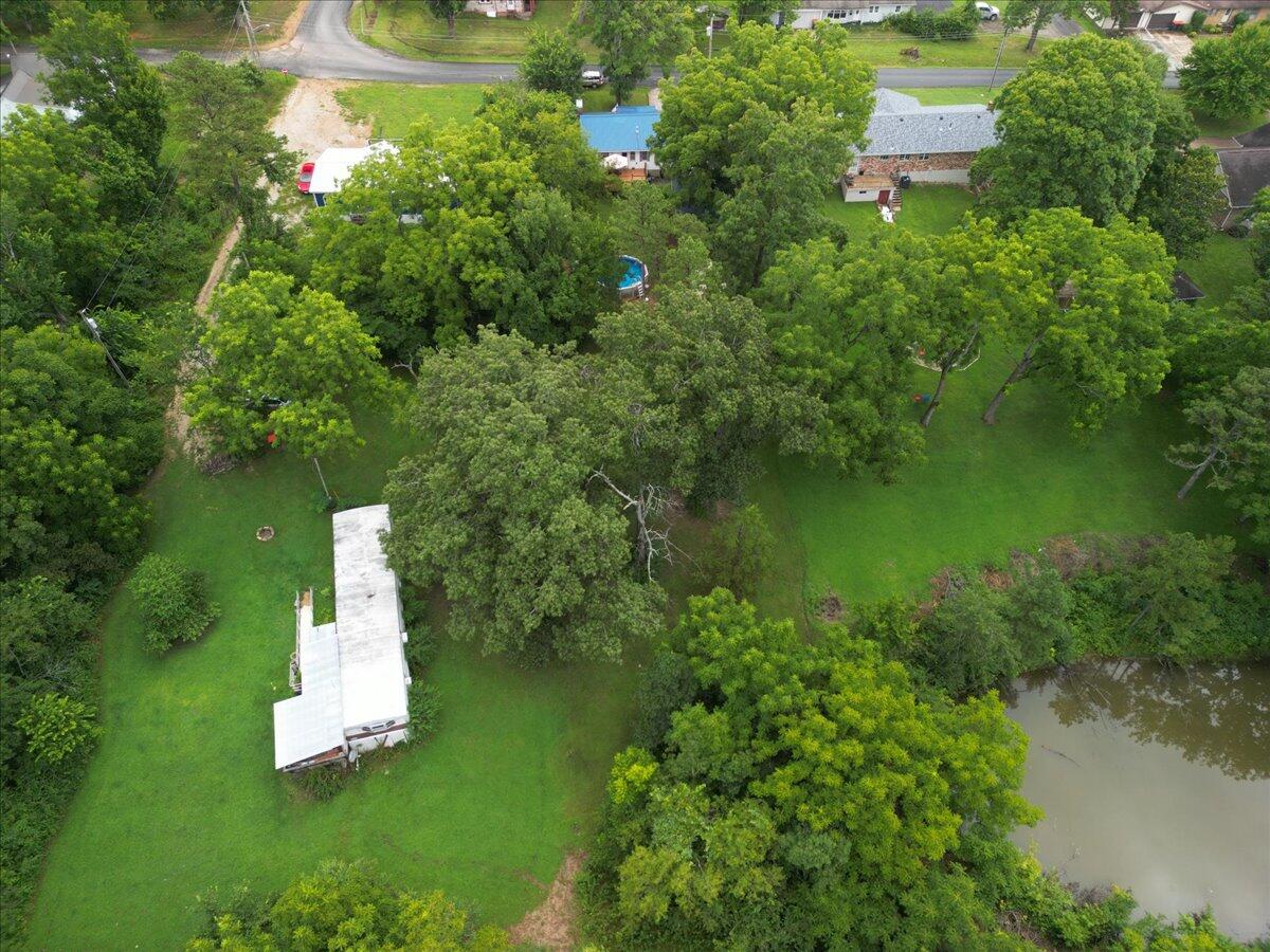 403 Barton Street Property Photo 29
