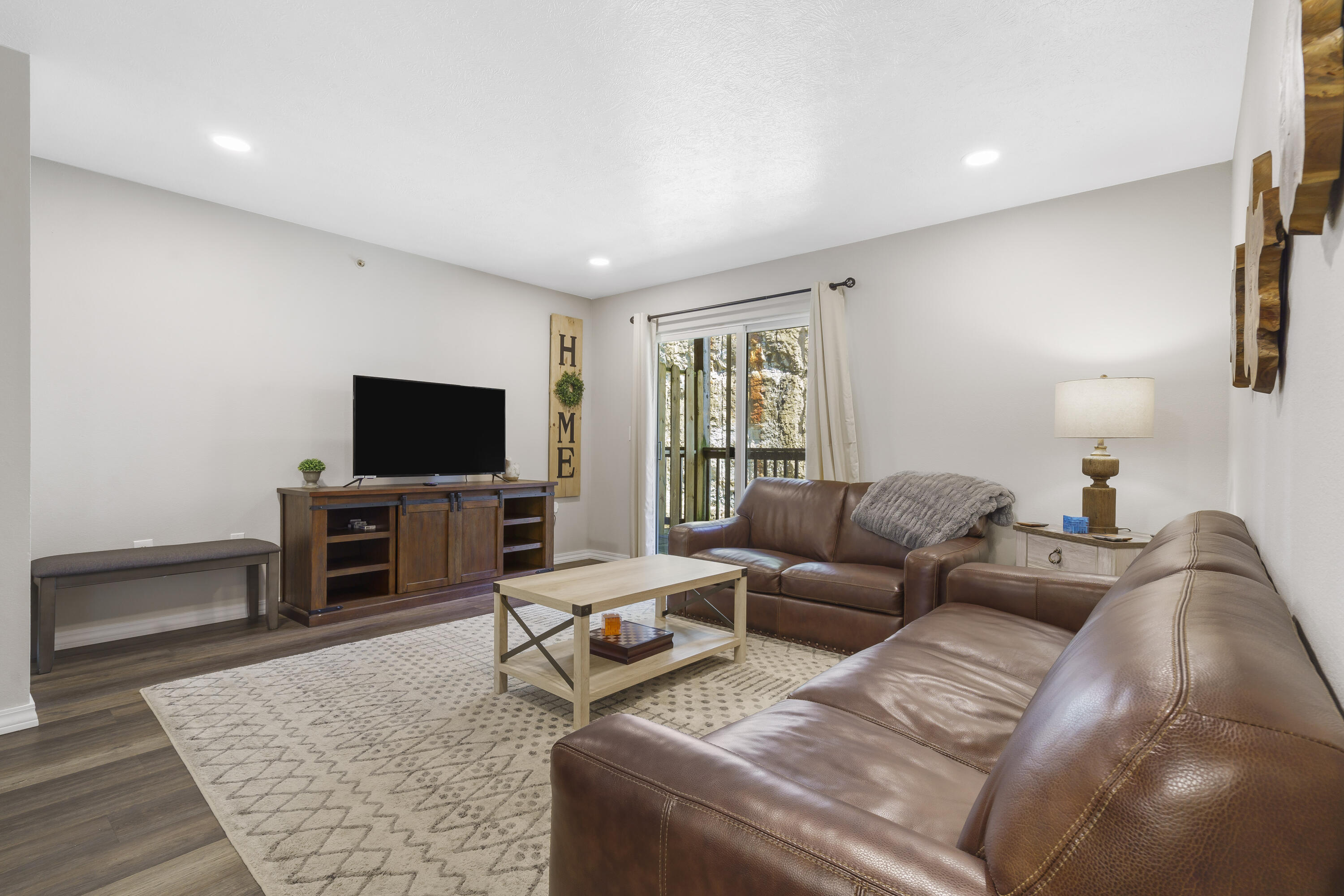 2964 Vineyards Parkway Property Photo 1