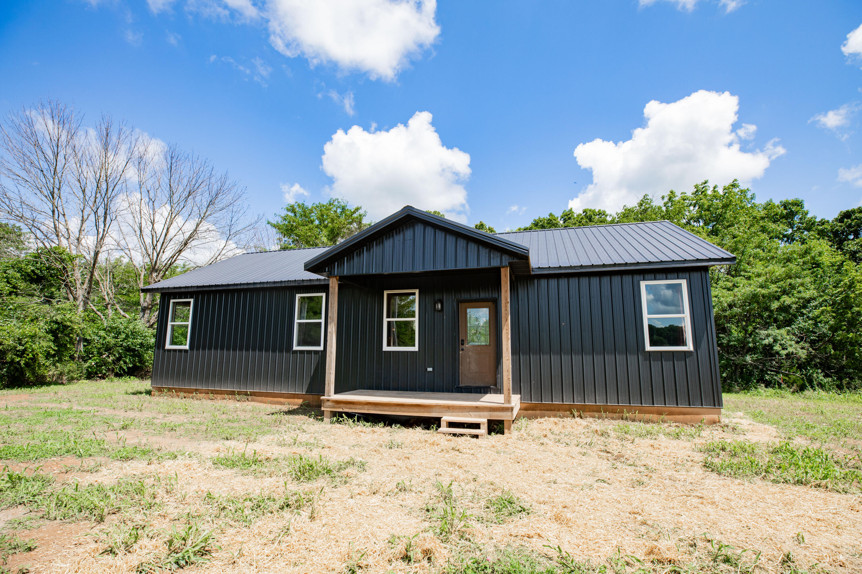 16860 South 1135 Road Property Photo 2