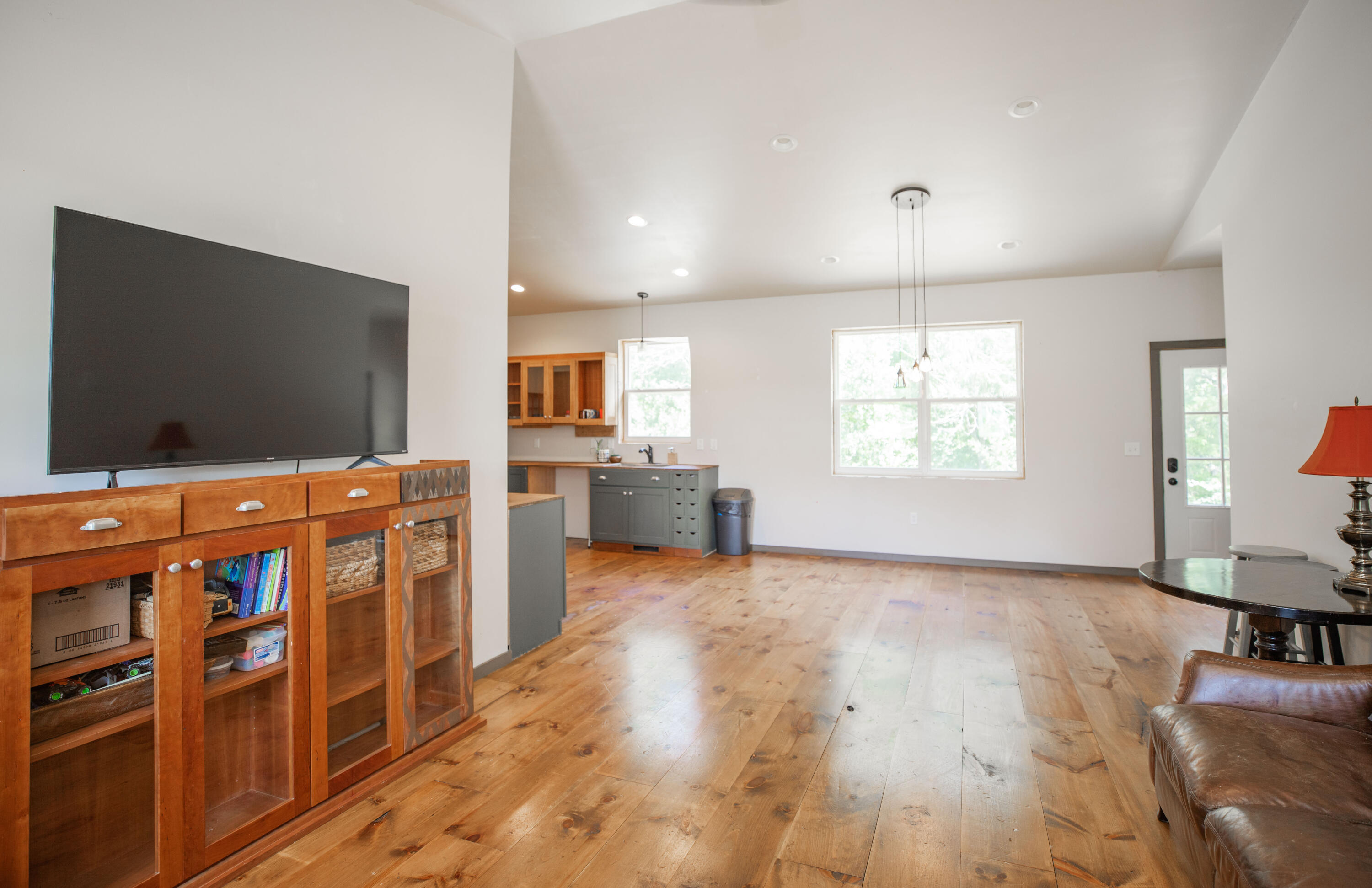 16860 South 1135 Road Property Photo 3