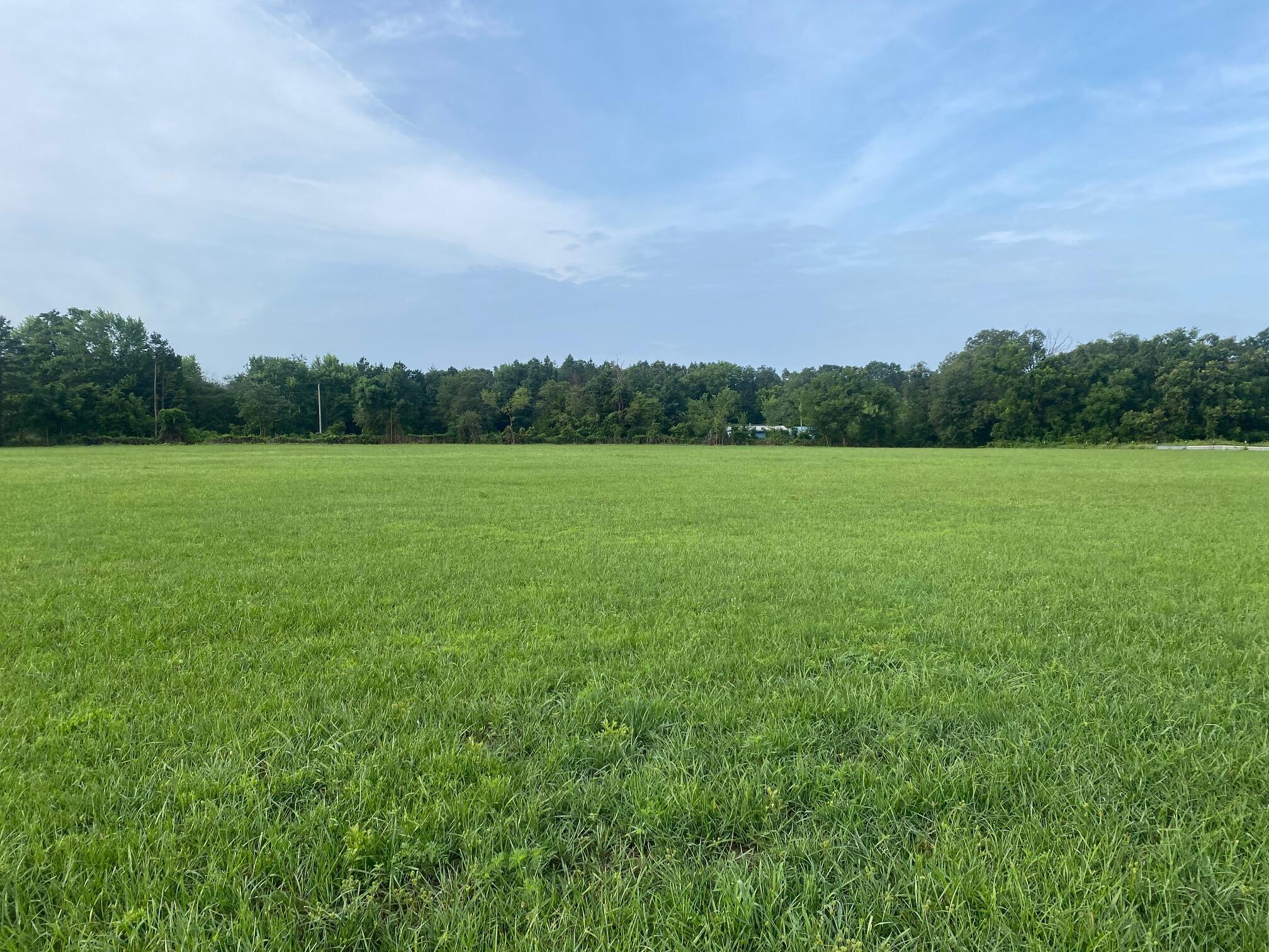 000 Farm Road 1045