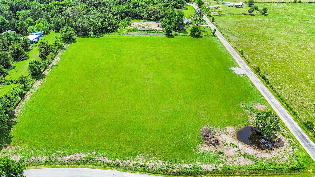 000 Farm Road 1045 Property Photo 10