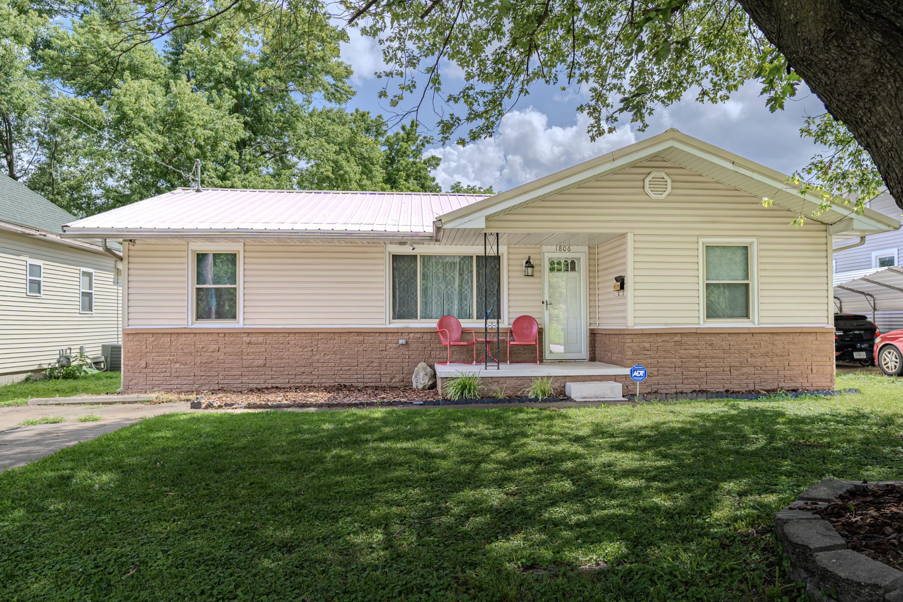 1806 West Atlantic Street Property Photo 1